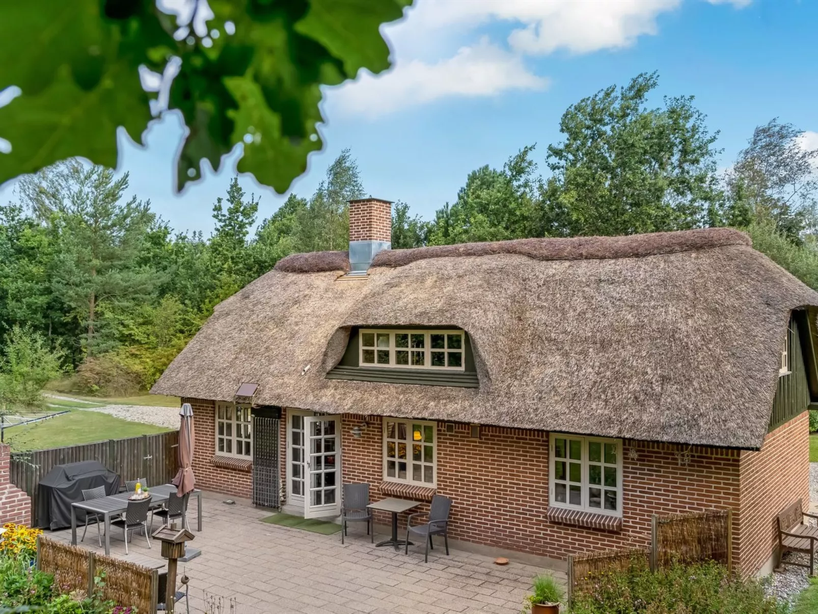 "Hilaria" - 2.1km from the sea