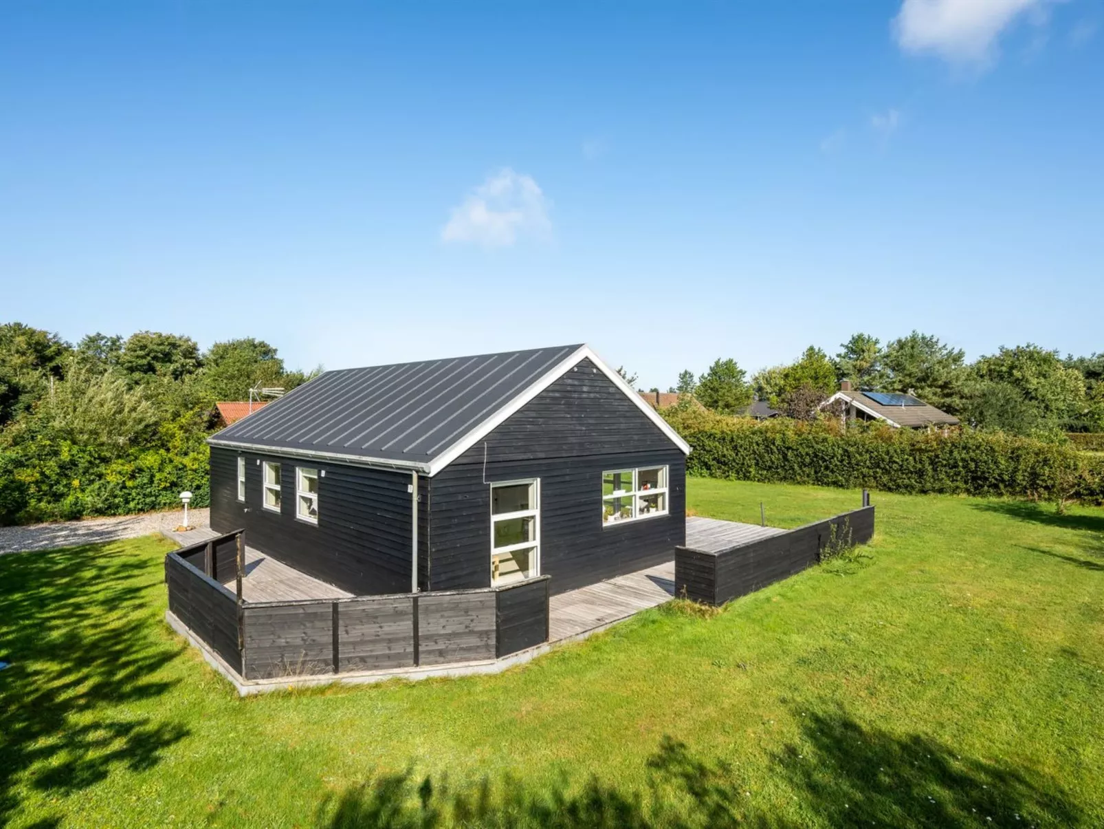 "Anja" - 550m to the fjord