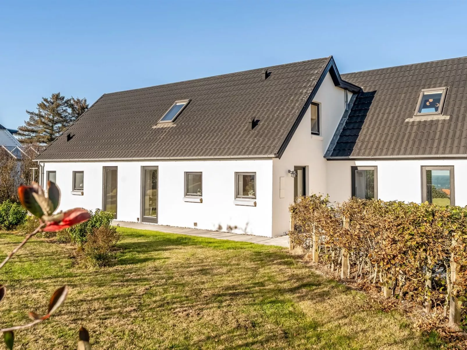 "Elida" - 400m from the sea