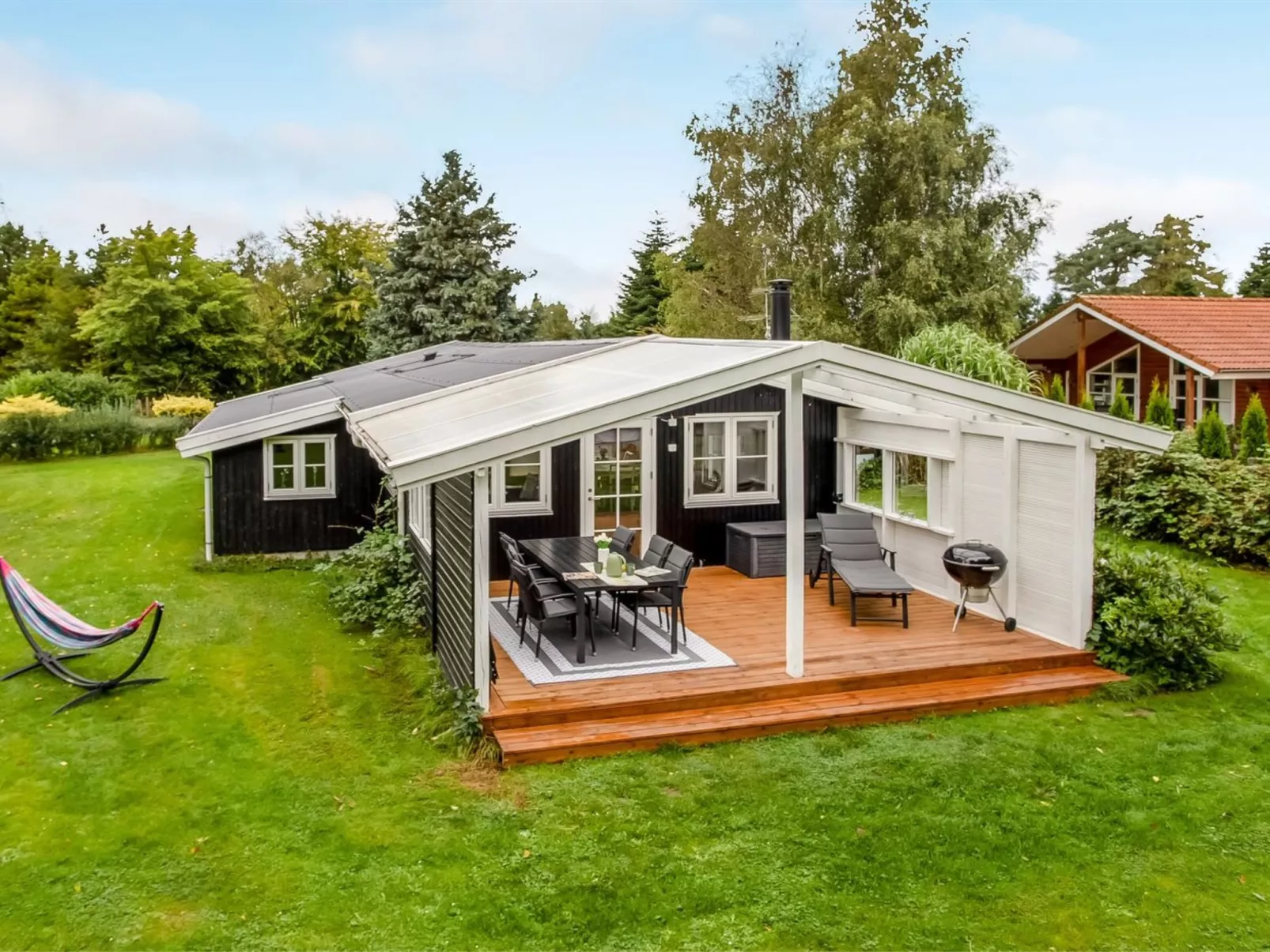 "Fernandine" - 400m from the sea