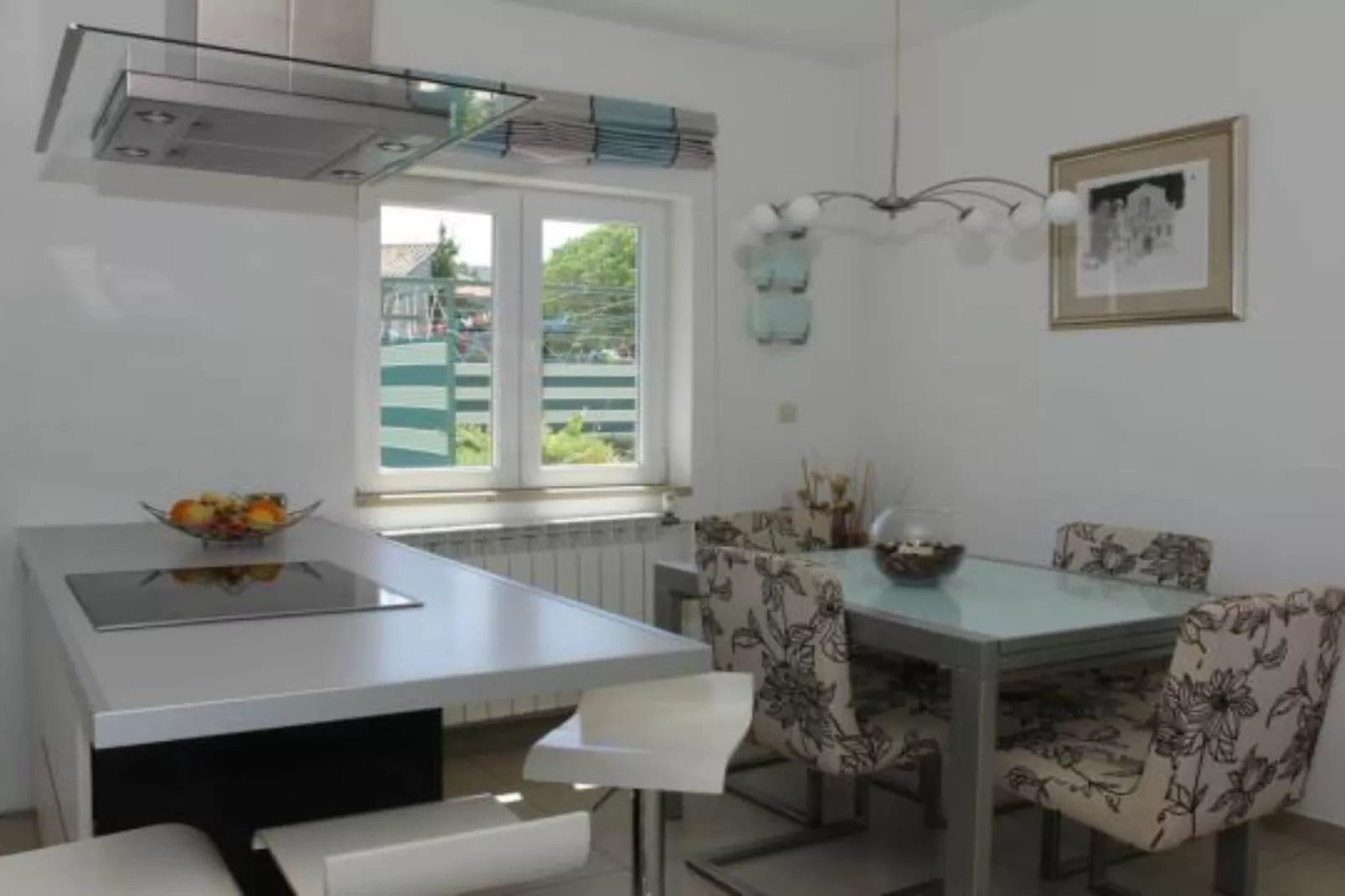 Three Bedroom Apartment A4+2