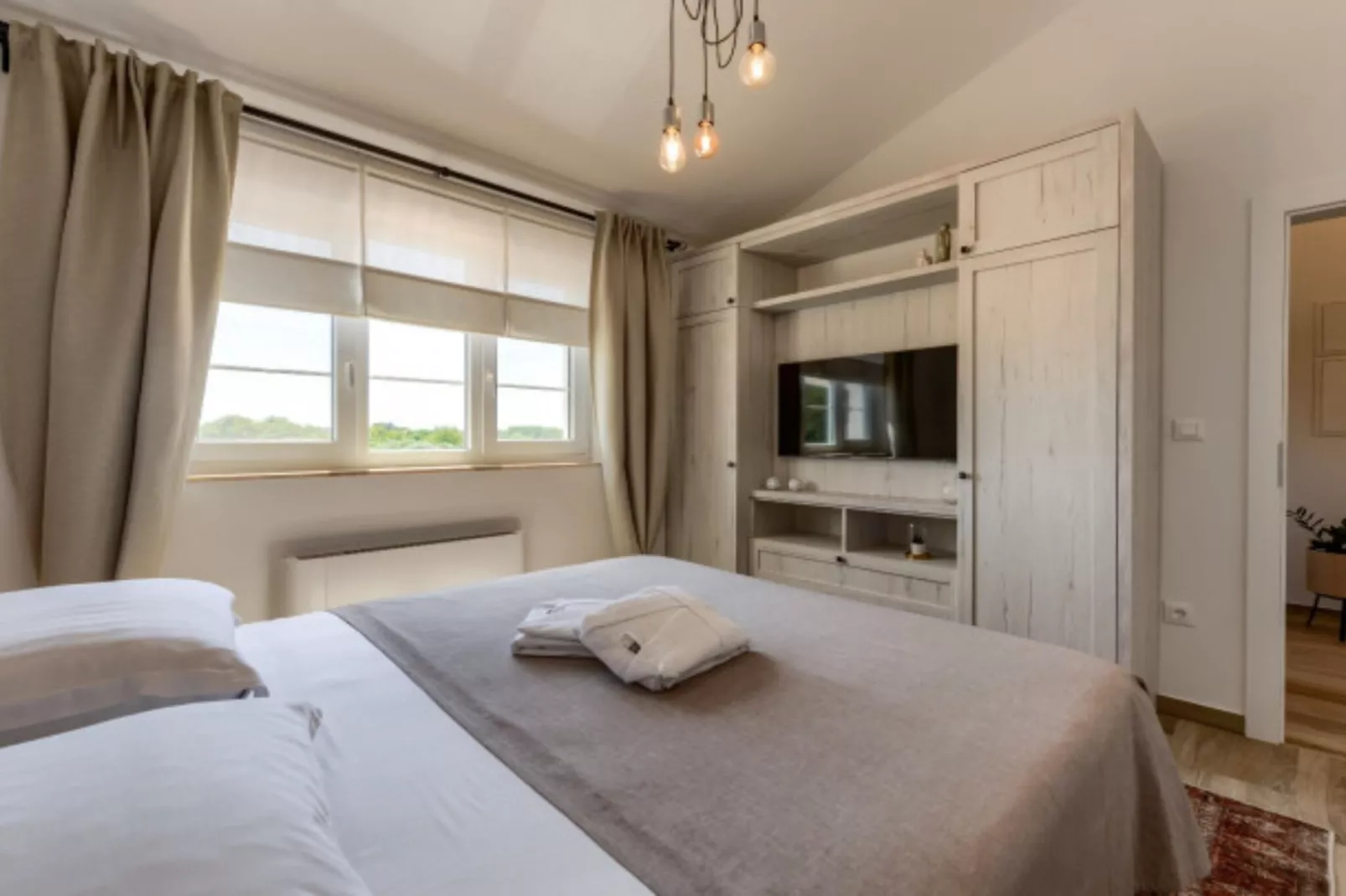 RUSTIC VILLA PEROSA WITH HEATED POOL