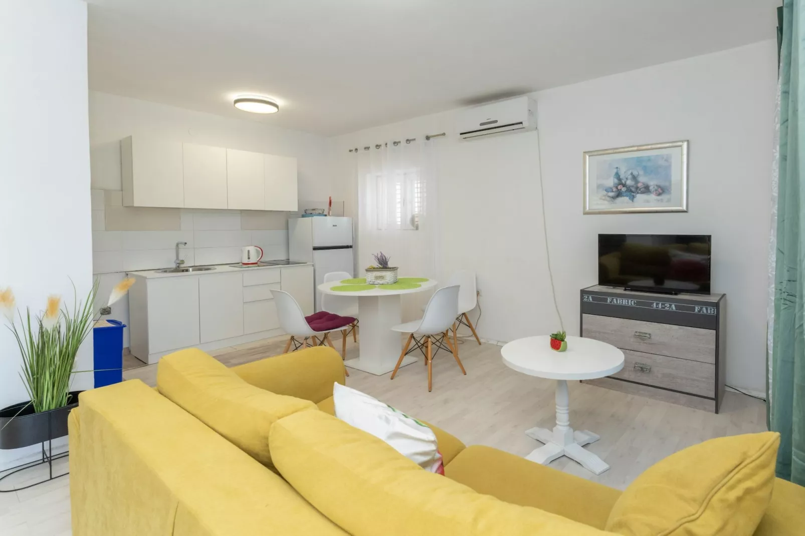 Holiday Home Sanda - Four Bedroom Holiday Home with Terrace