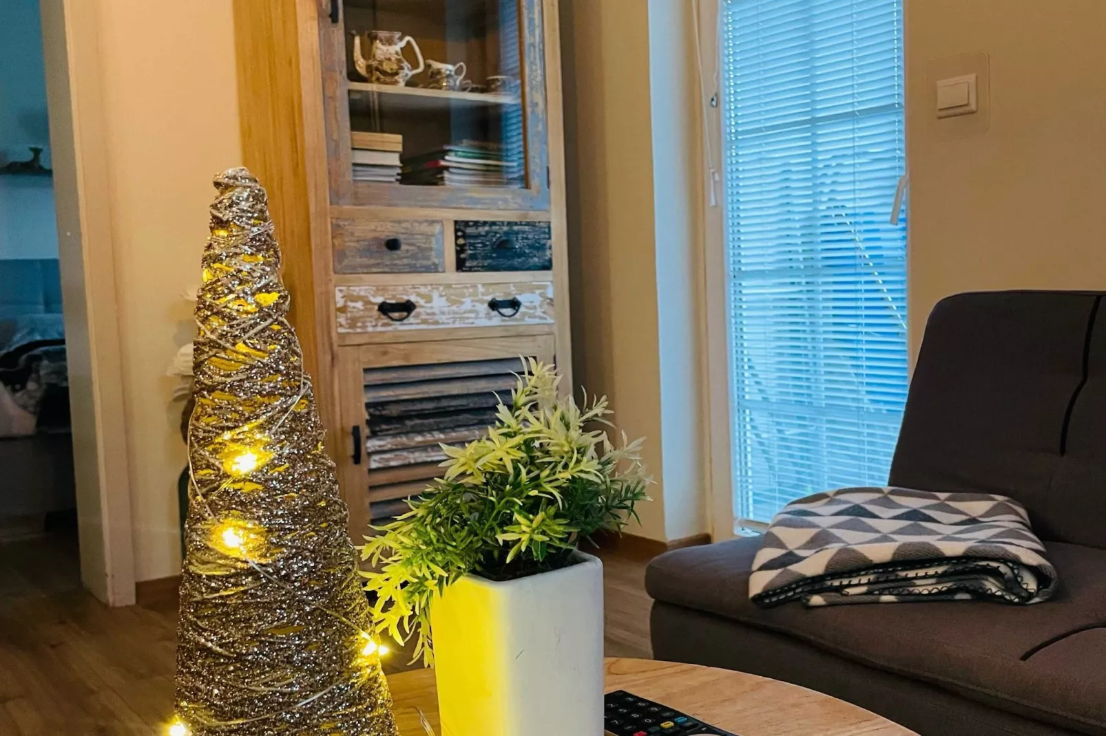 Rustic and Radiant Retreat Apartments with Terrace - Classic One Bedroom Apartment with Terrace (owner app 12)