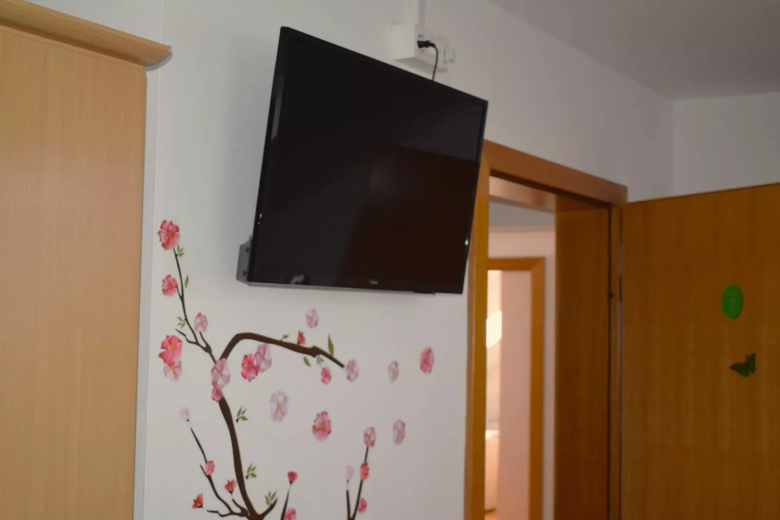 Zevnik Quiet Retreat with Stunning Views and Equestrian Activities  - Double Room with Private Bathroom