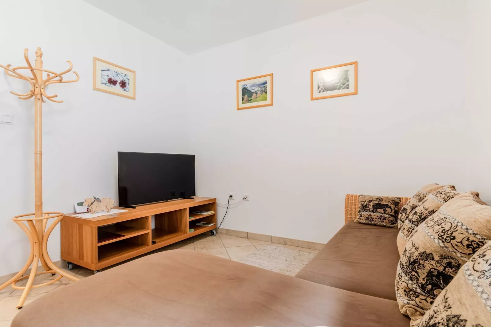 Log pod Mangartom Amazing Apartment with Balcony - One Bedroom Apartment with Balcony