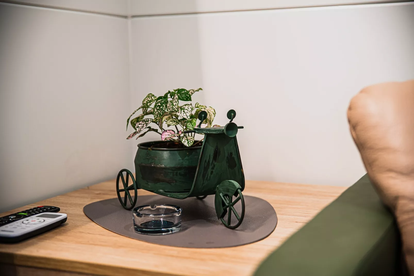 Lake Serenity Premium Mobile Homes with Thermal Riviera Tickets - Twho Bedroom Mobile Home 15\/012