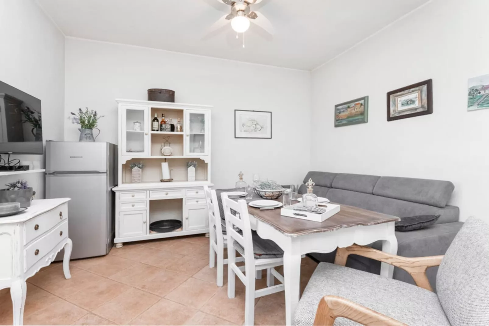 Holiday Home Pigmy Cormoran - One Bedroom House with Terrace  and Pool