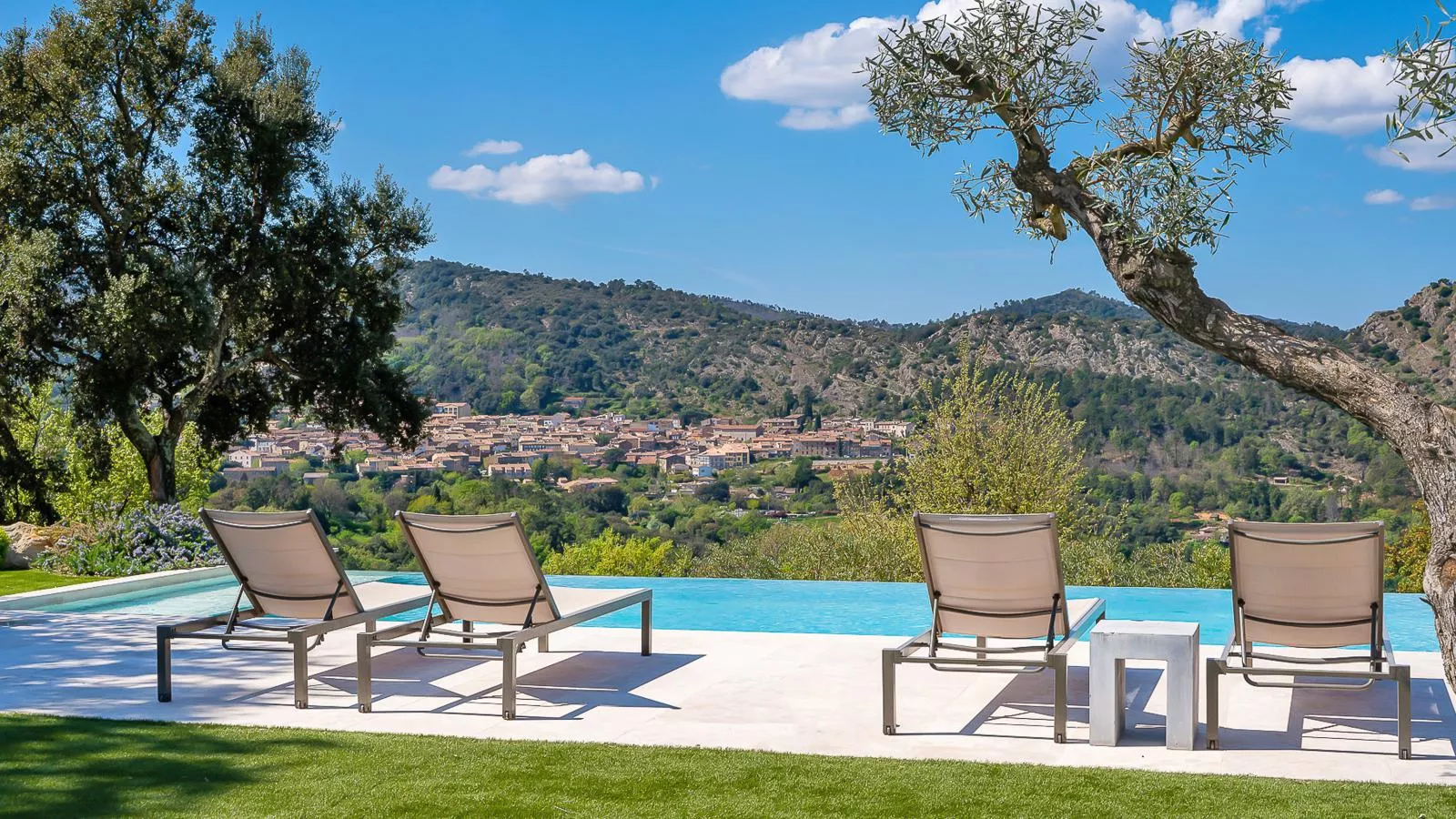 La Sapinière-View in summer