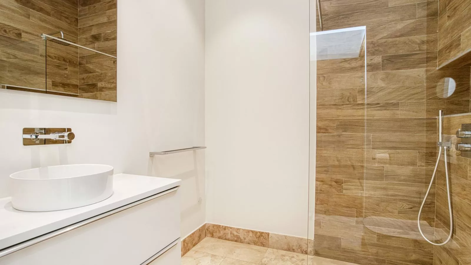 La Sapinière-Bathroom