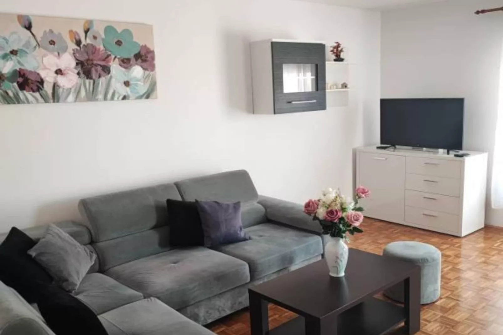 Apartment Eva Pula - One Bedroom Apartment with Balcony