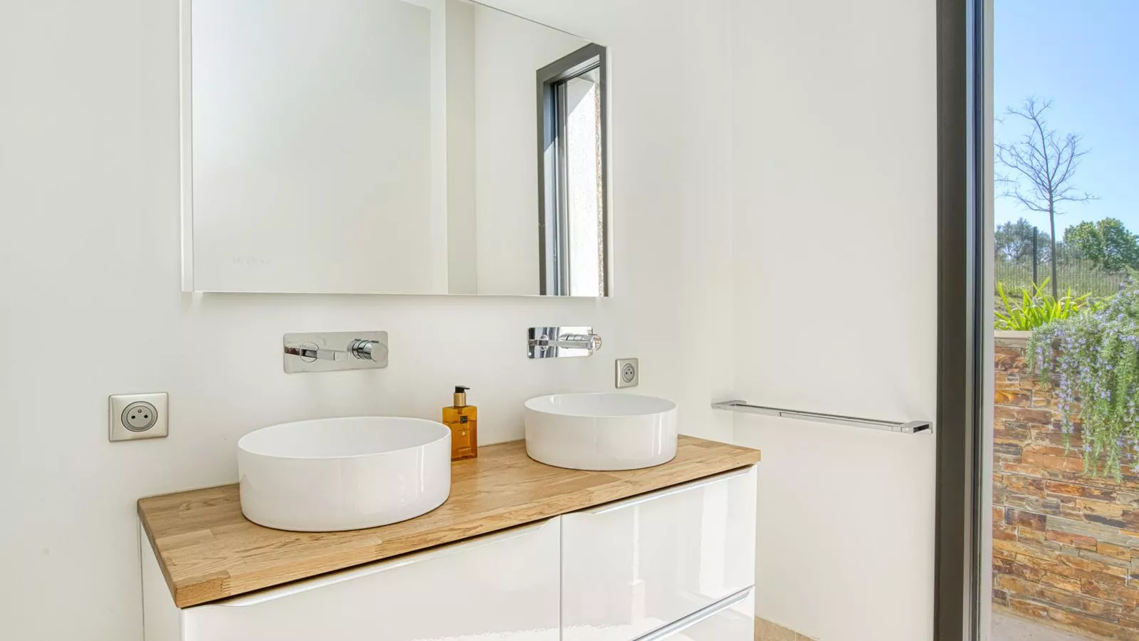 La Sapinière-Bathroom