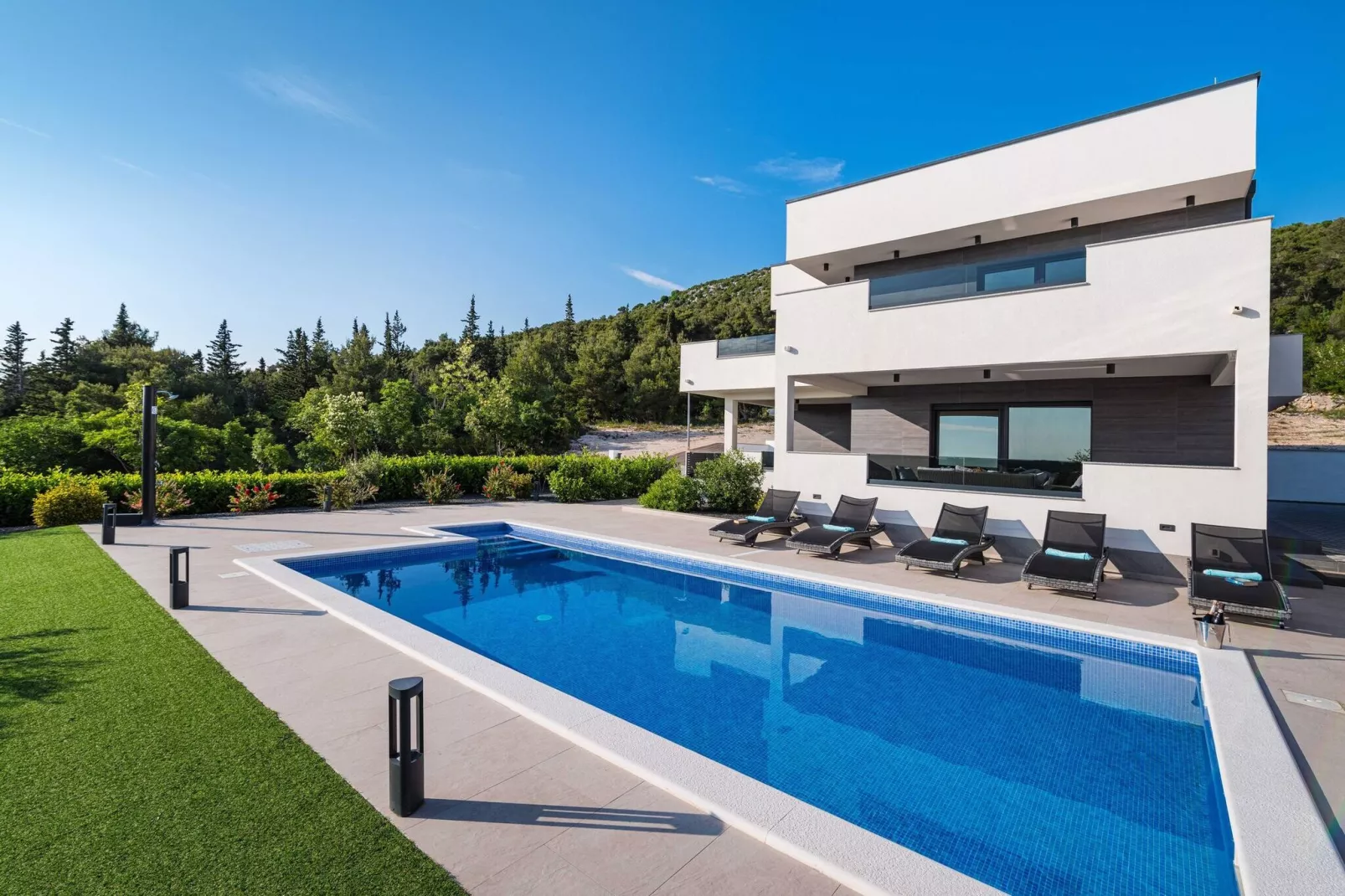 Luxury Villa Burra