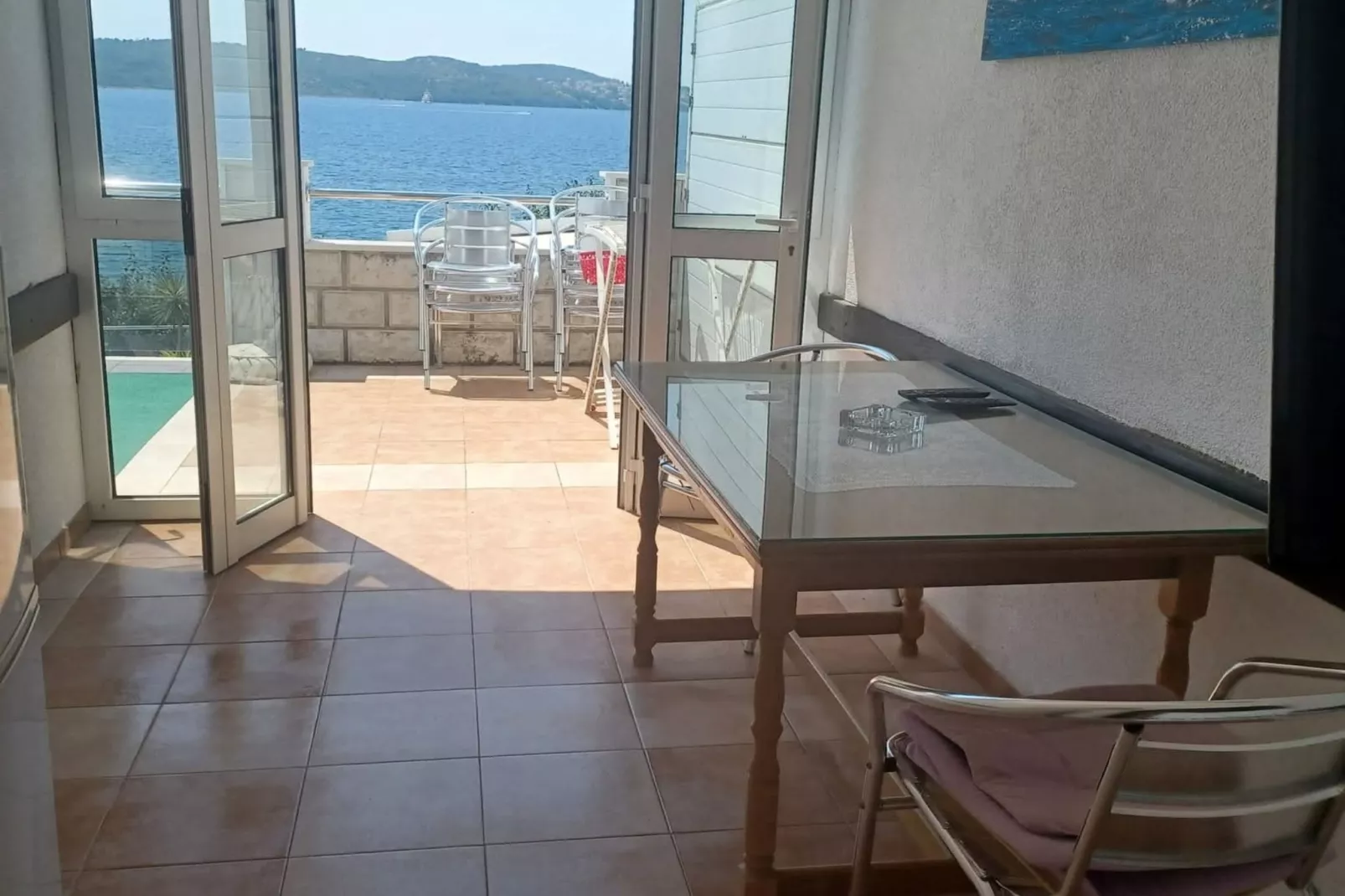 Three- Bedroom Apartment With Sea View A3
