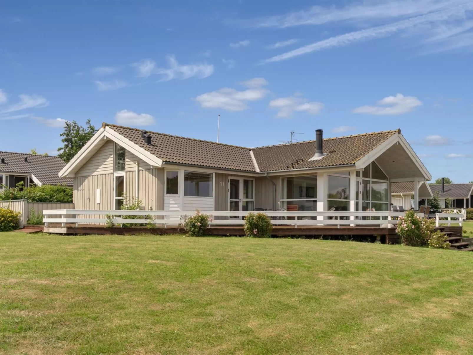 "Finn" - 100m from the sea