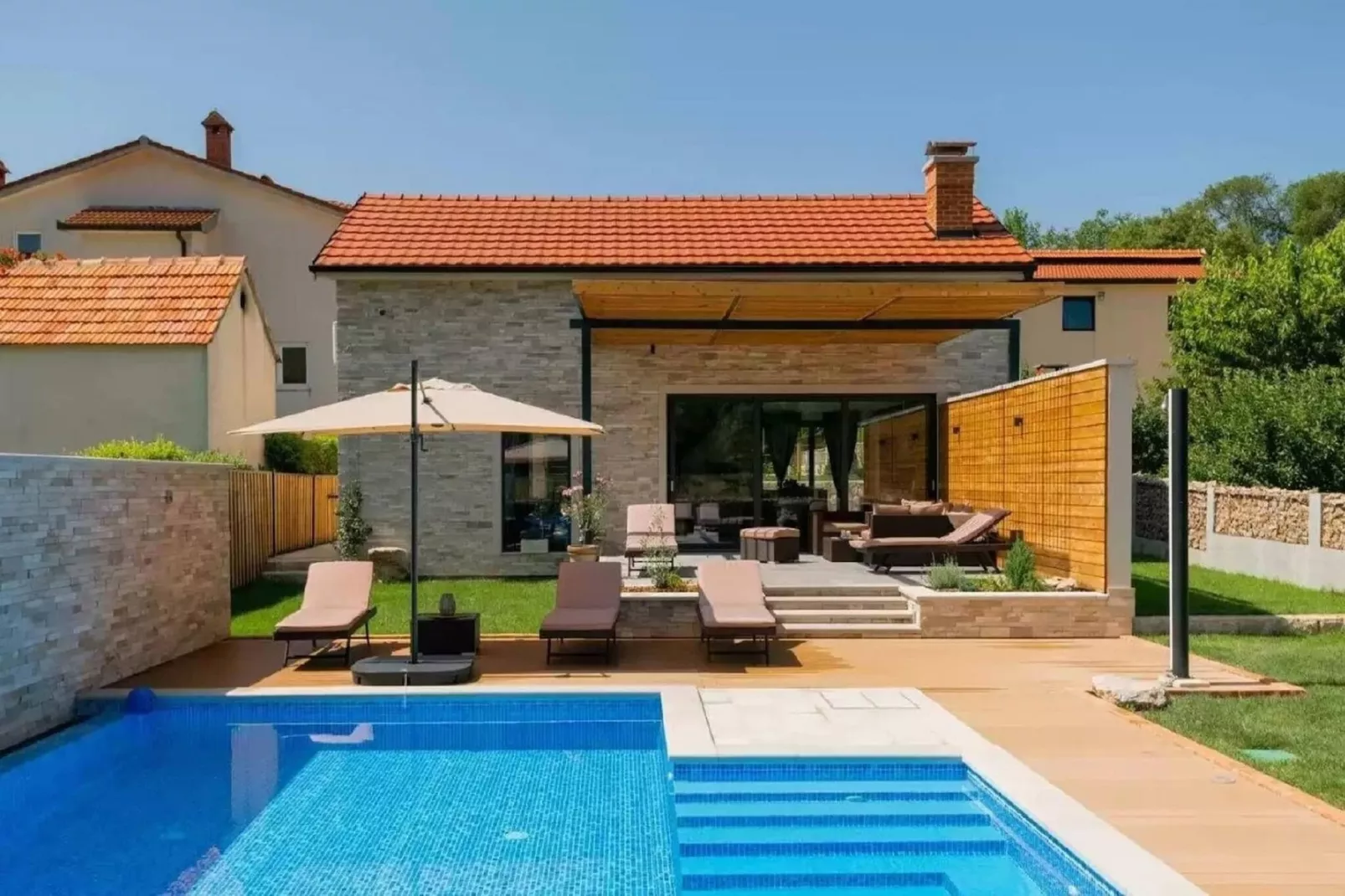 Luxury Villa Prolozac