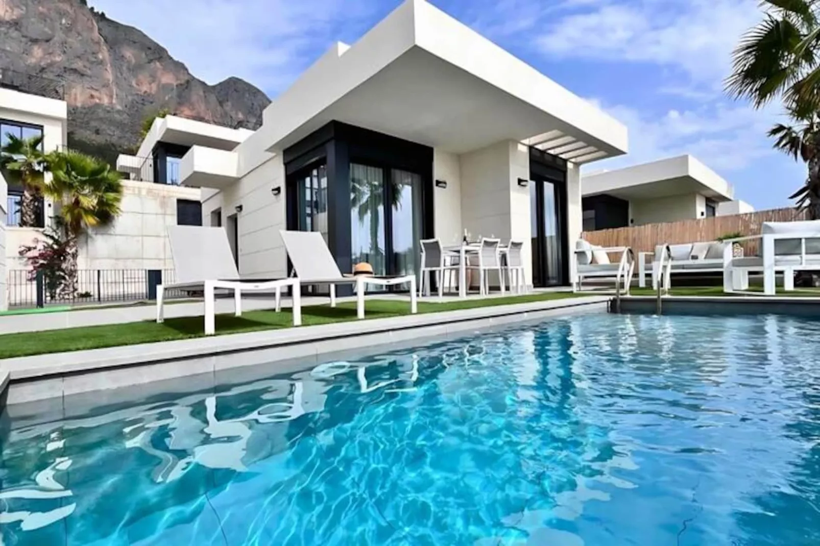 Villa Avec Piscine Priv&eacute;e Et Vues Magnifiques