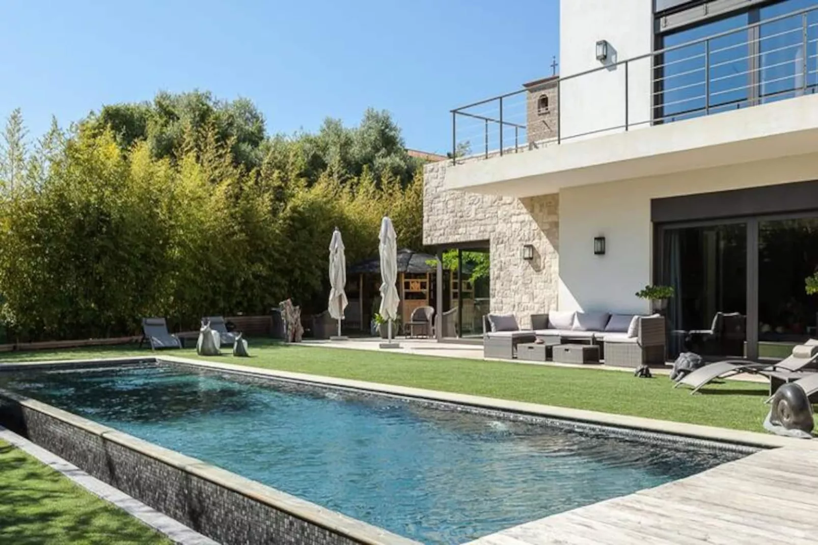 Résidence Villa En Domaine Privé Avec Piscine Chauffée