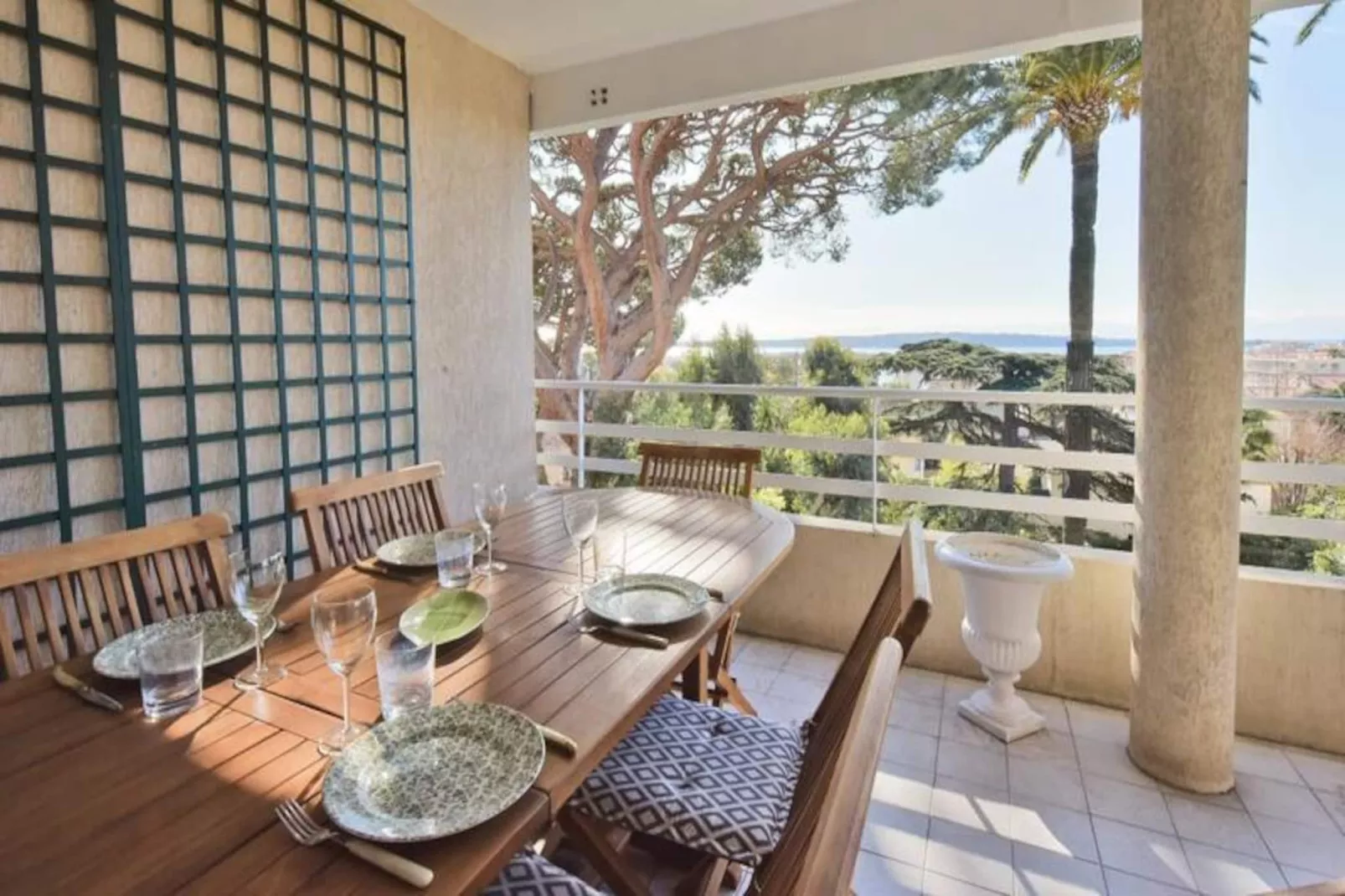 Résidence 3 Pièces En Résidence Avec Piscine Et Vue Mer