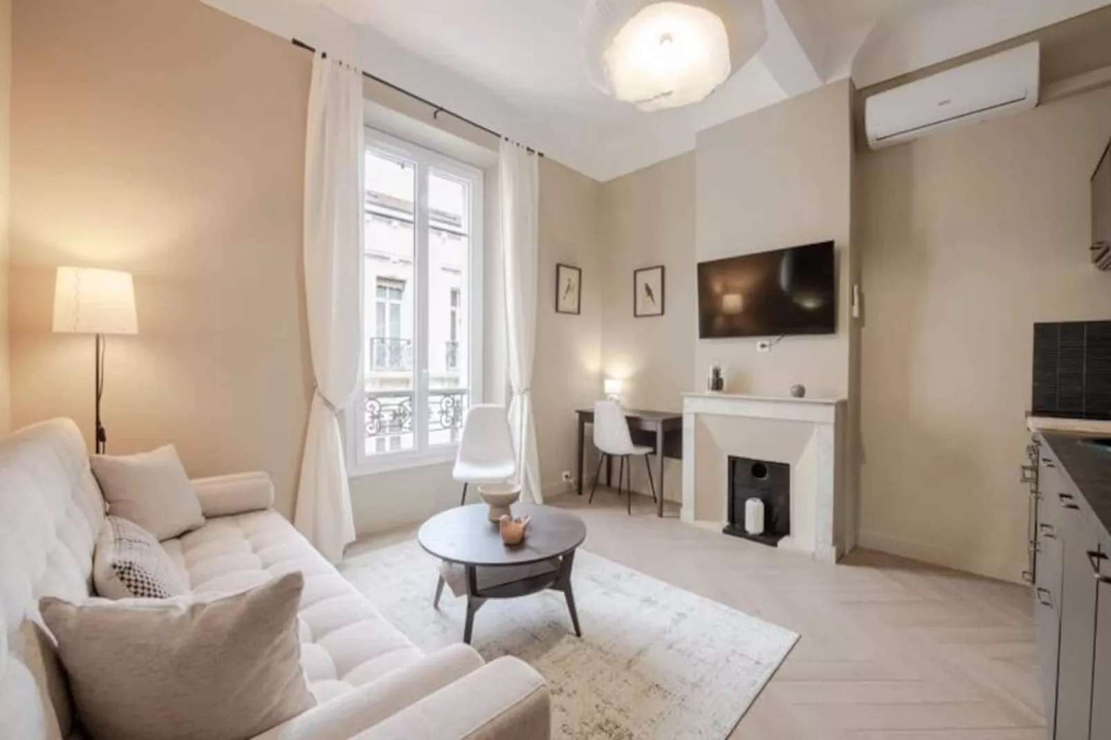 Résidence 2p Rénové Cœur De Cannes