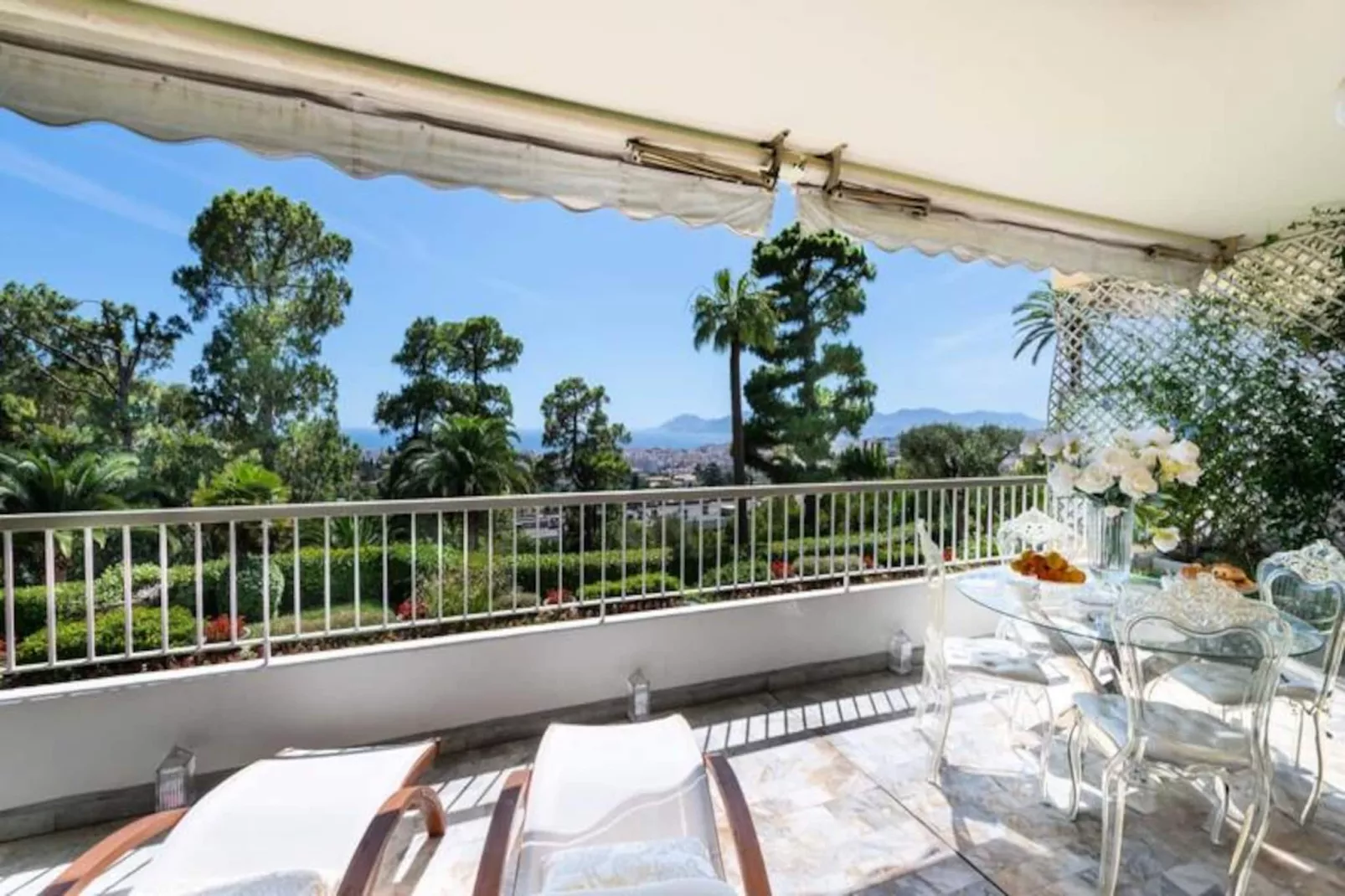 Résidence Spacieux 2p Vue Mer – Résidence Avec Piscine, Cannes