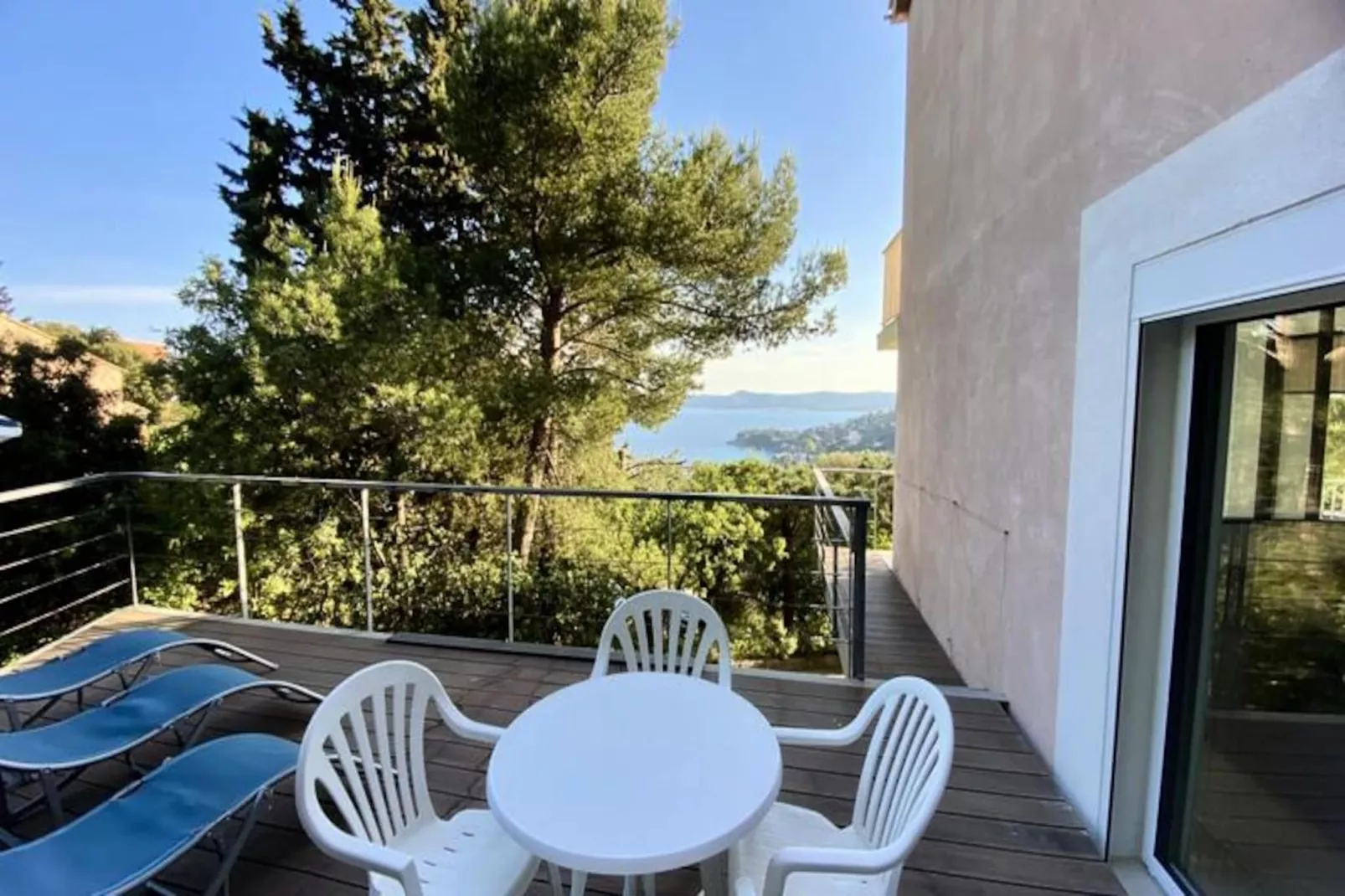 Résidence T2 R&eacute;nov&eacute; Avec Vue Mer Et Grand Balcon &ndash; Aiguebelle, Le Lavandou