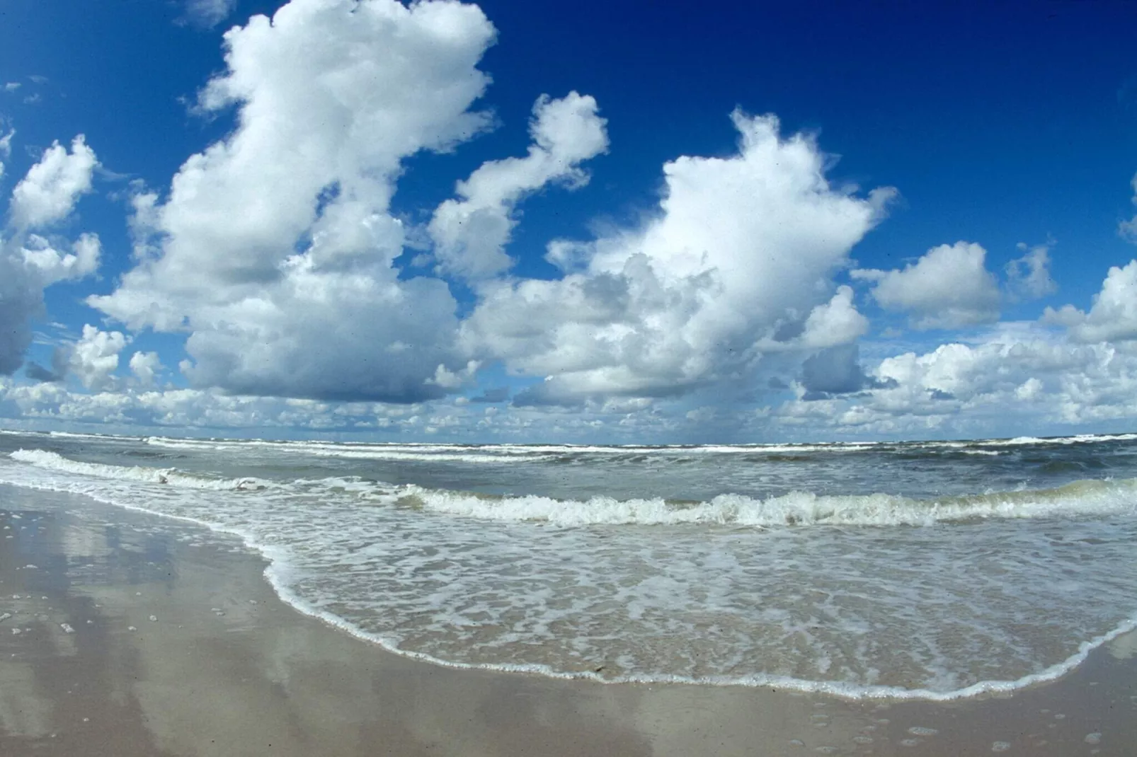 Dune Escape with Games and WiFi-By Traum