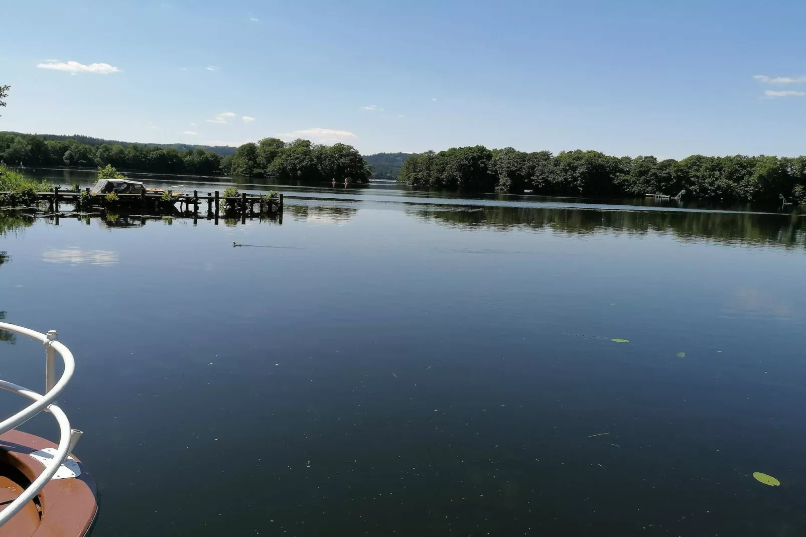 Lakefront Retreat in Sohojlandet - By Traum Ferienwohnungen-Water view