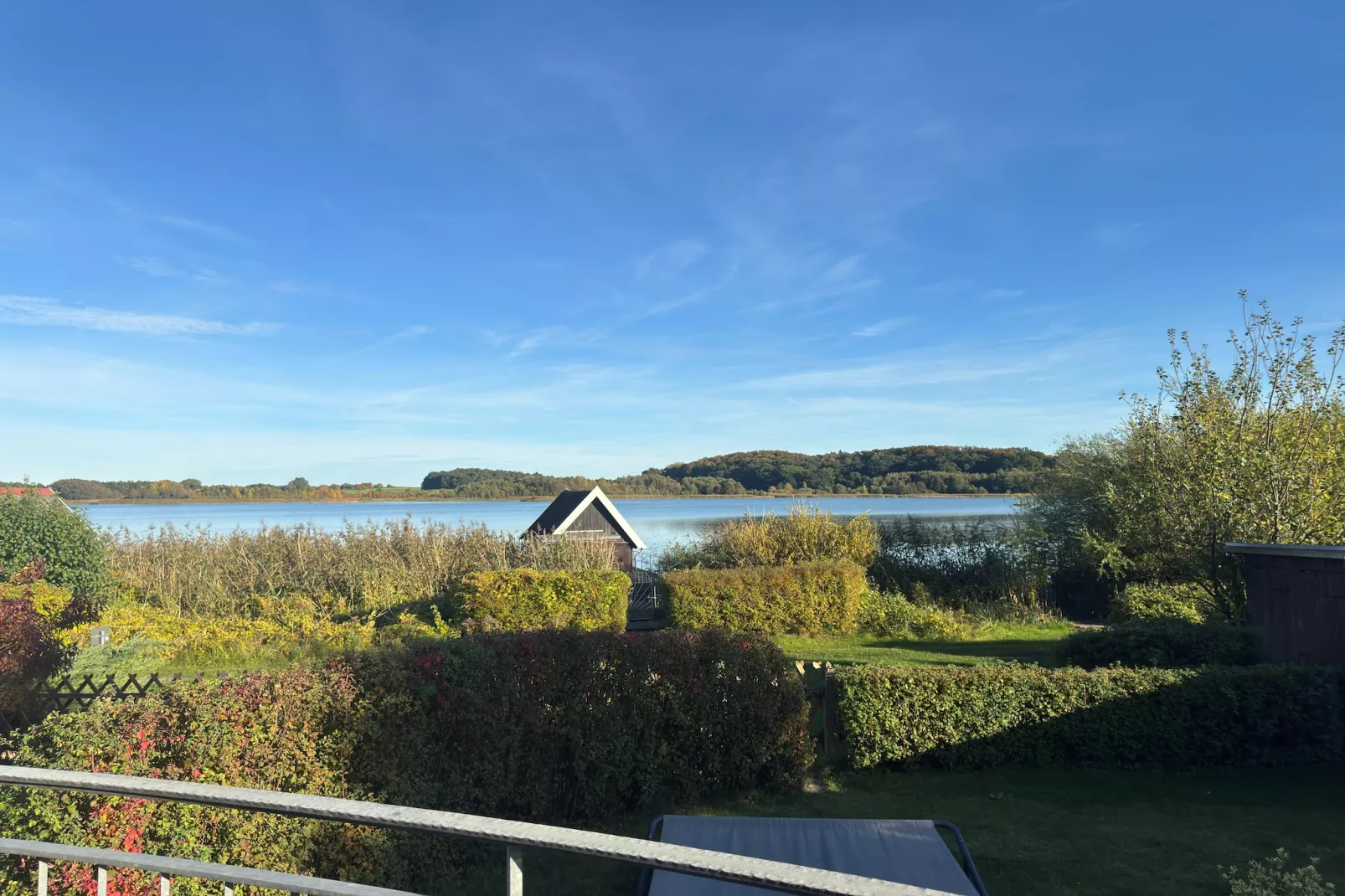 Das Haus Am See mit Kamin und eigenem Boot