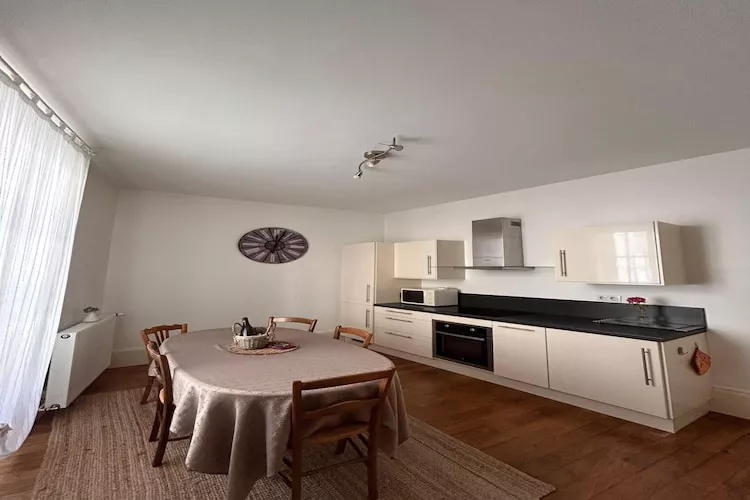 Bligny-sur-Ouche-Salle à manger