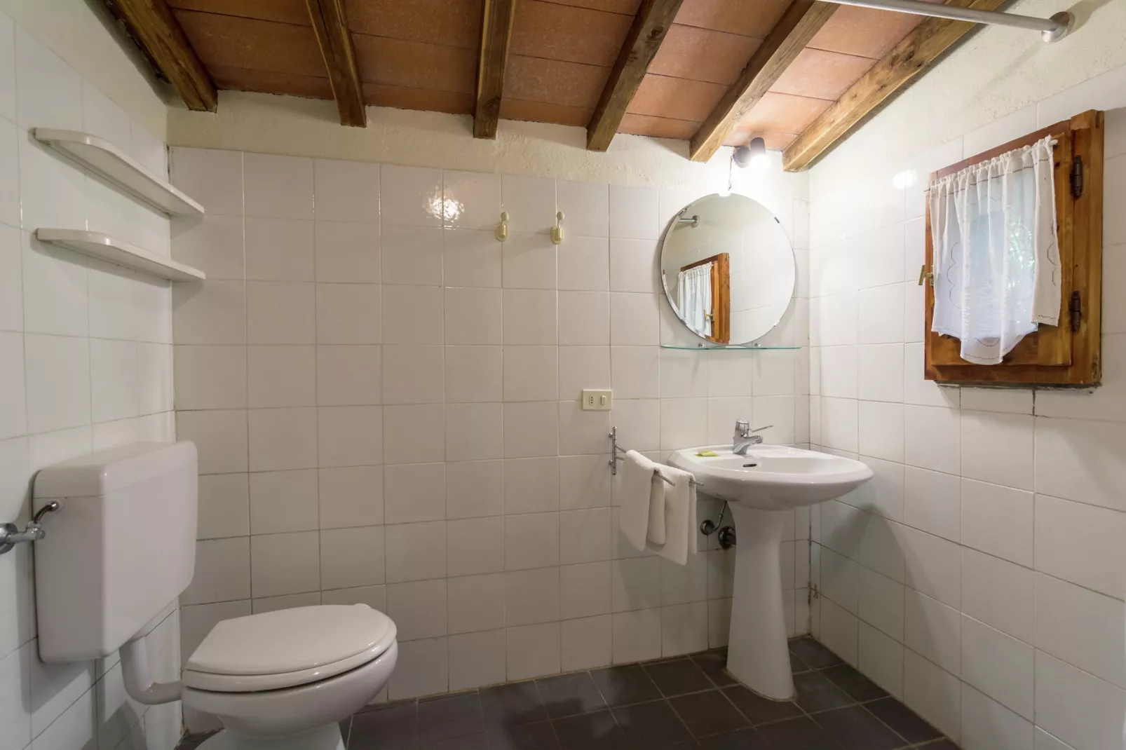 Camino Ugo-Badezimmer