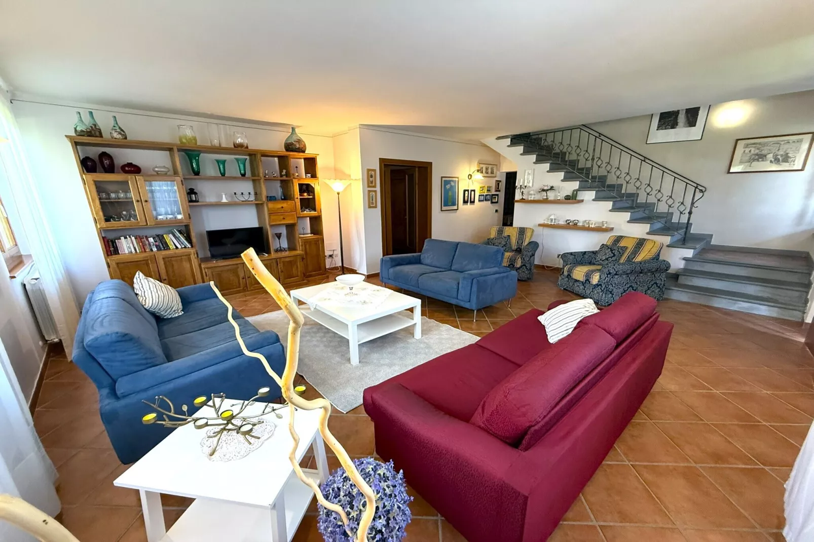 Villa a Loro Ciuffenna-Living room