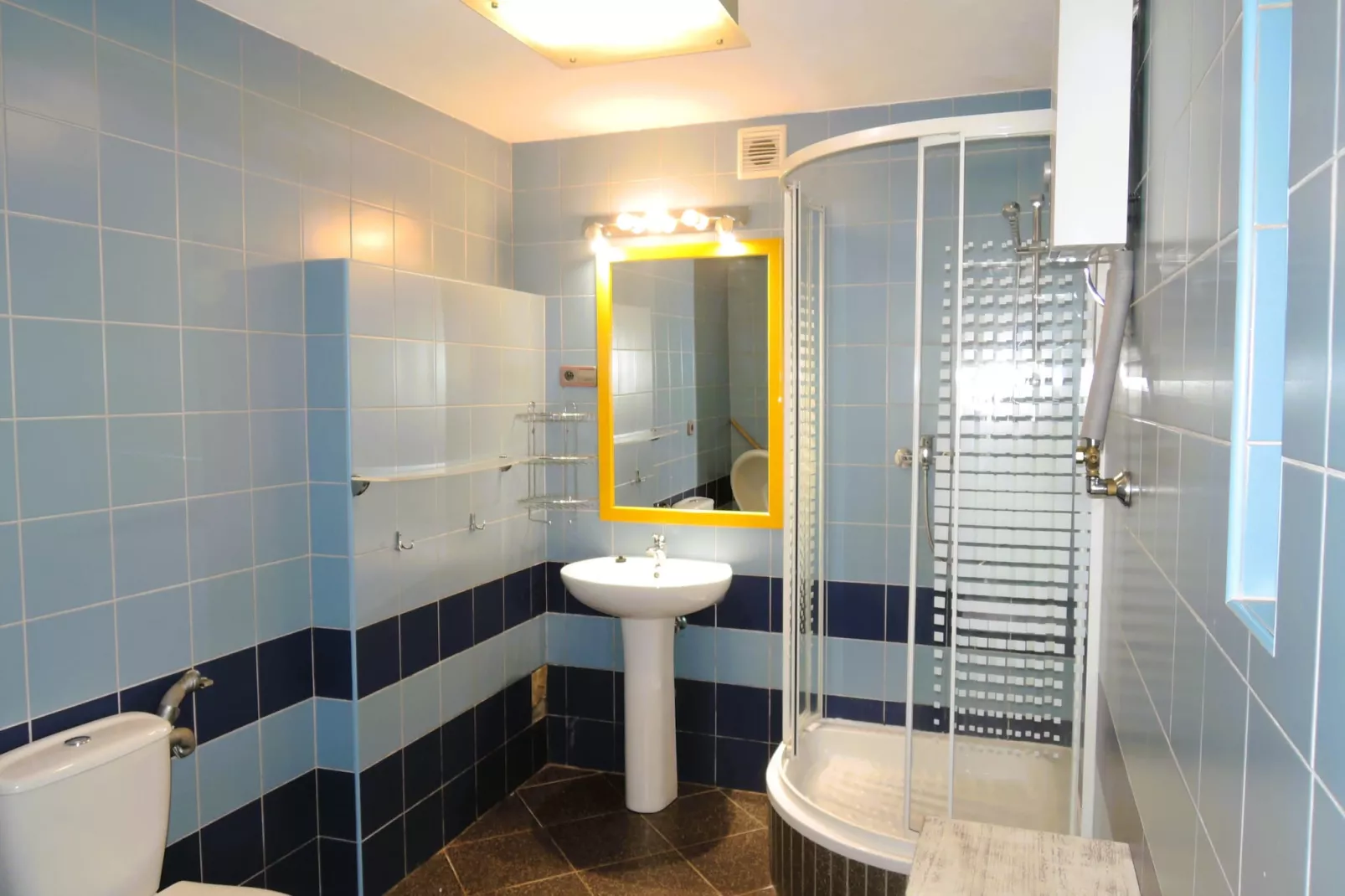 Holiday appartment Sulomino 120 qm 2 rooms 6 persons type A nr 1-Bathroom