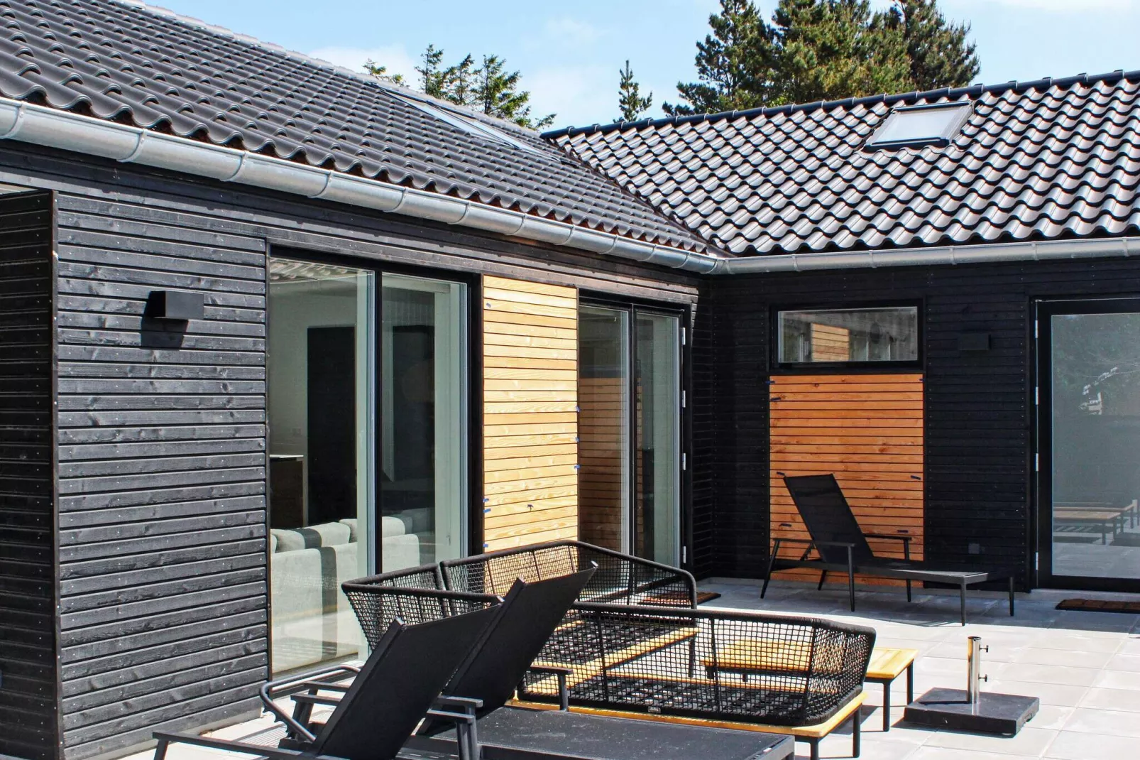 10 person holiday home in Blåvand-Indoor
