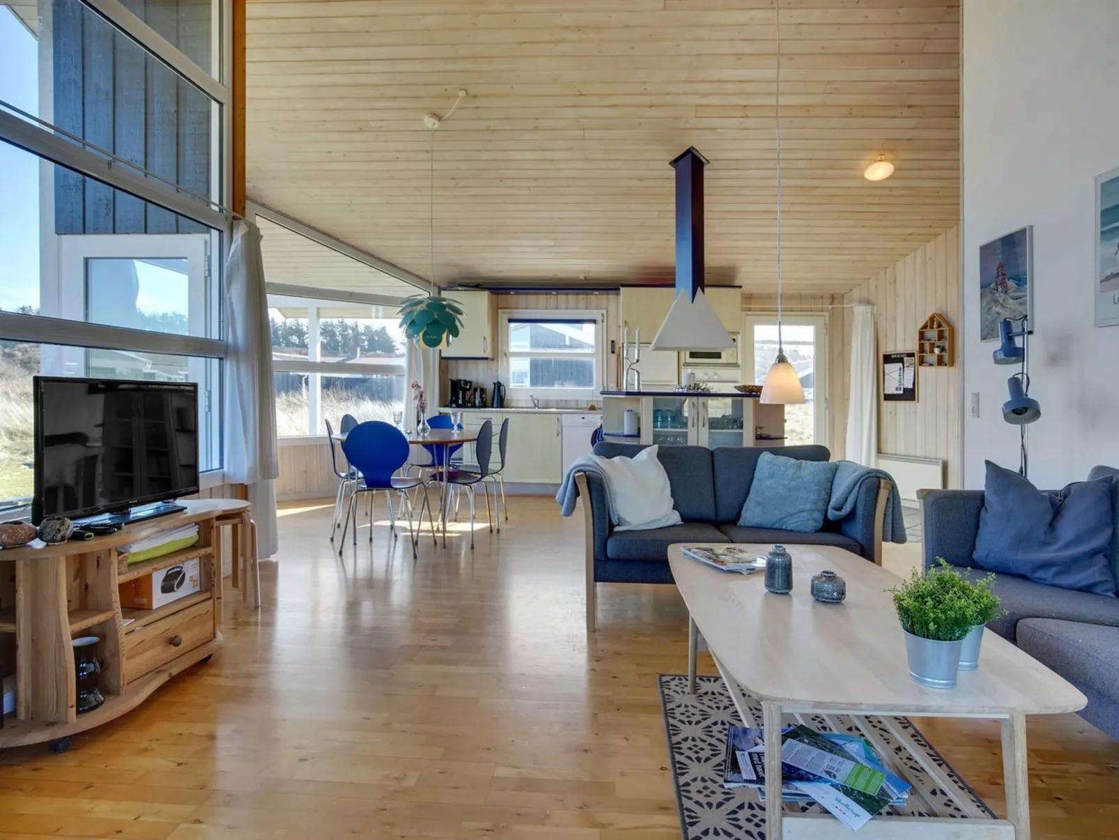 "Zafirka" - 364m from the sea