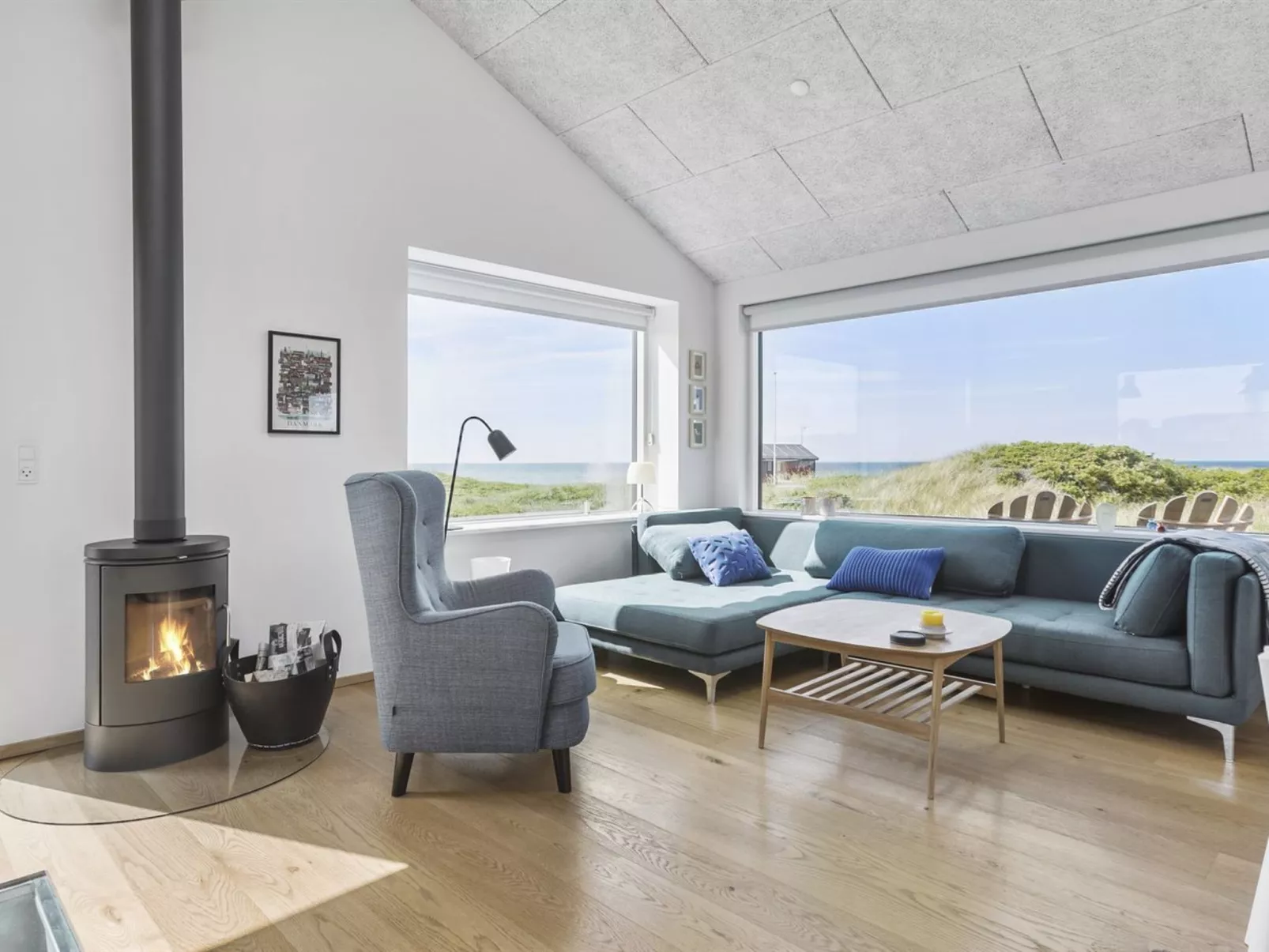 "Aaltje" - 65m from the sea