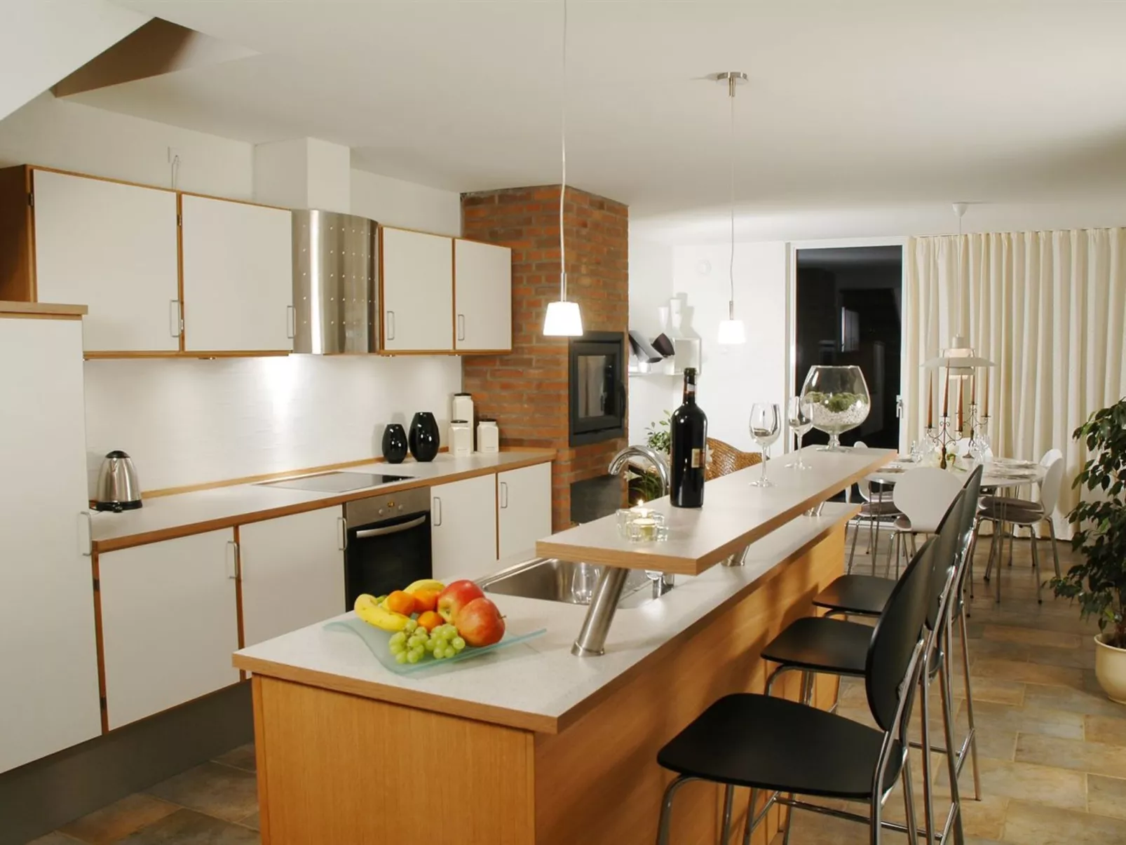 "Fanny" - 2km from the sea