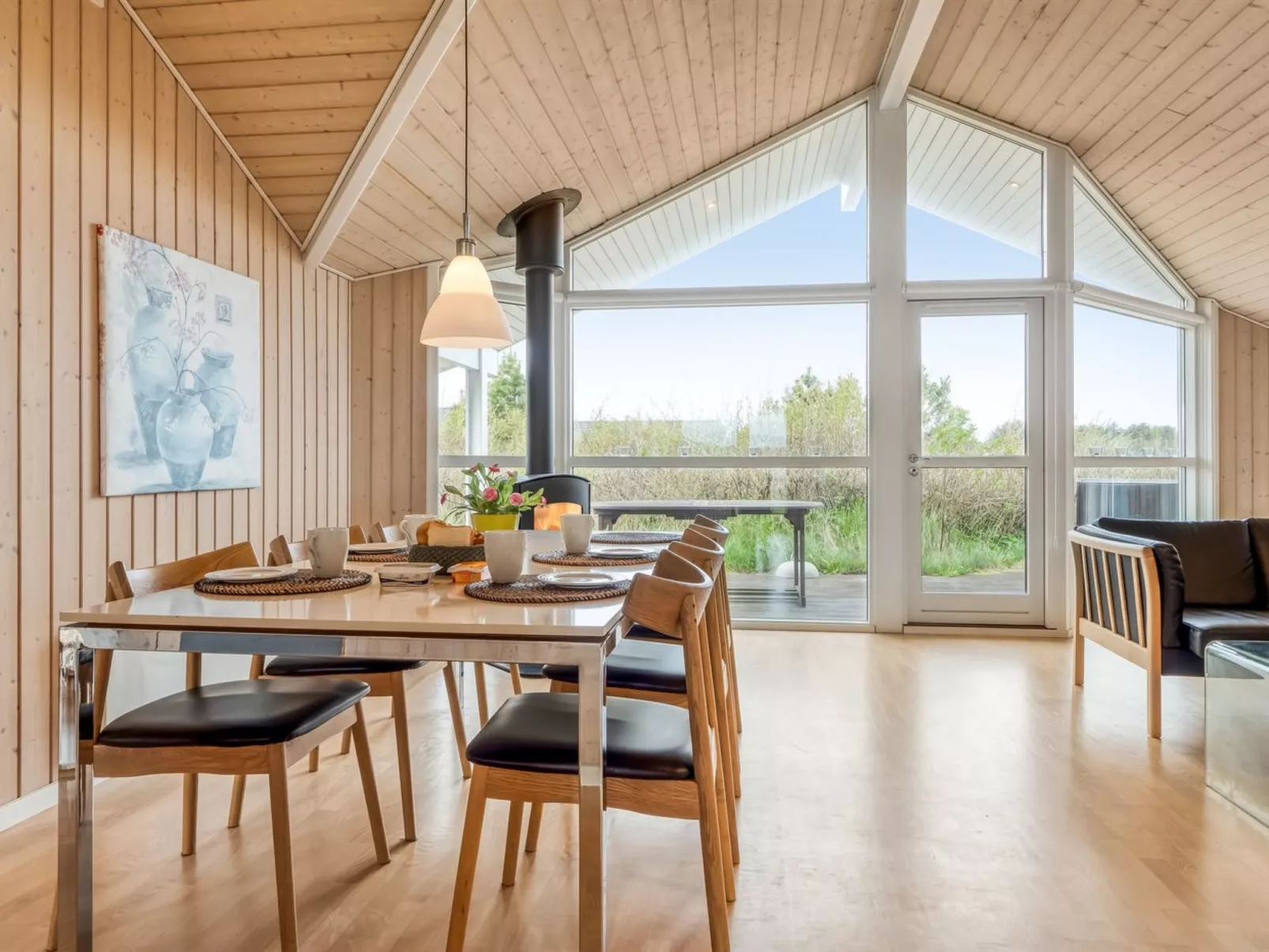 "Dory" - 1.0km from the sea