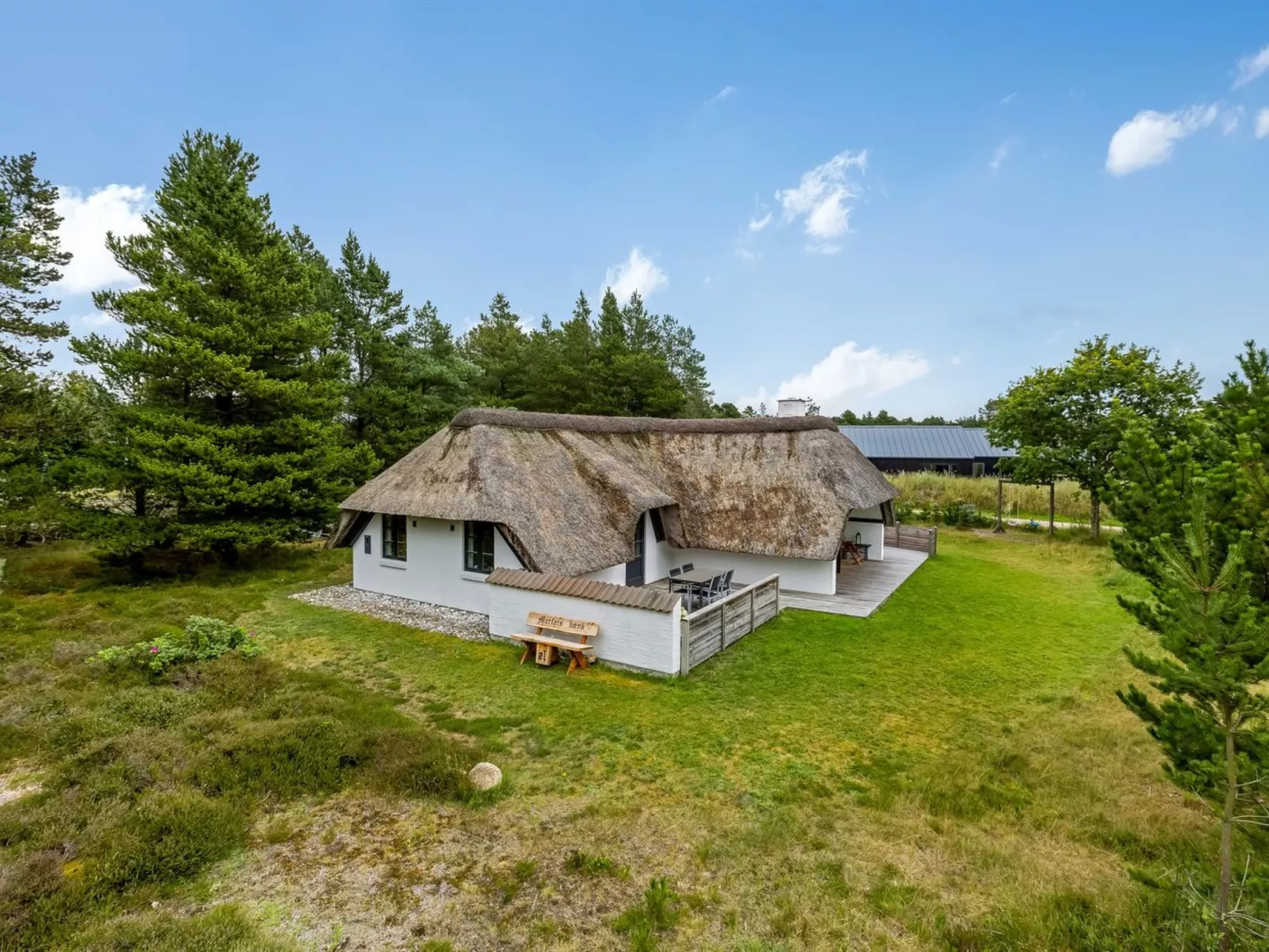 "Lilo" - 1km from the sea