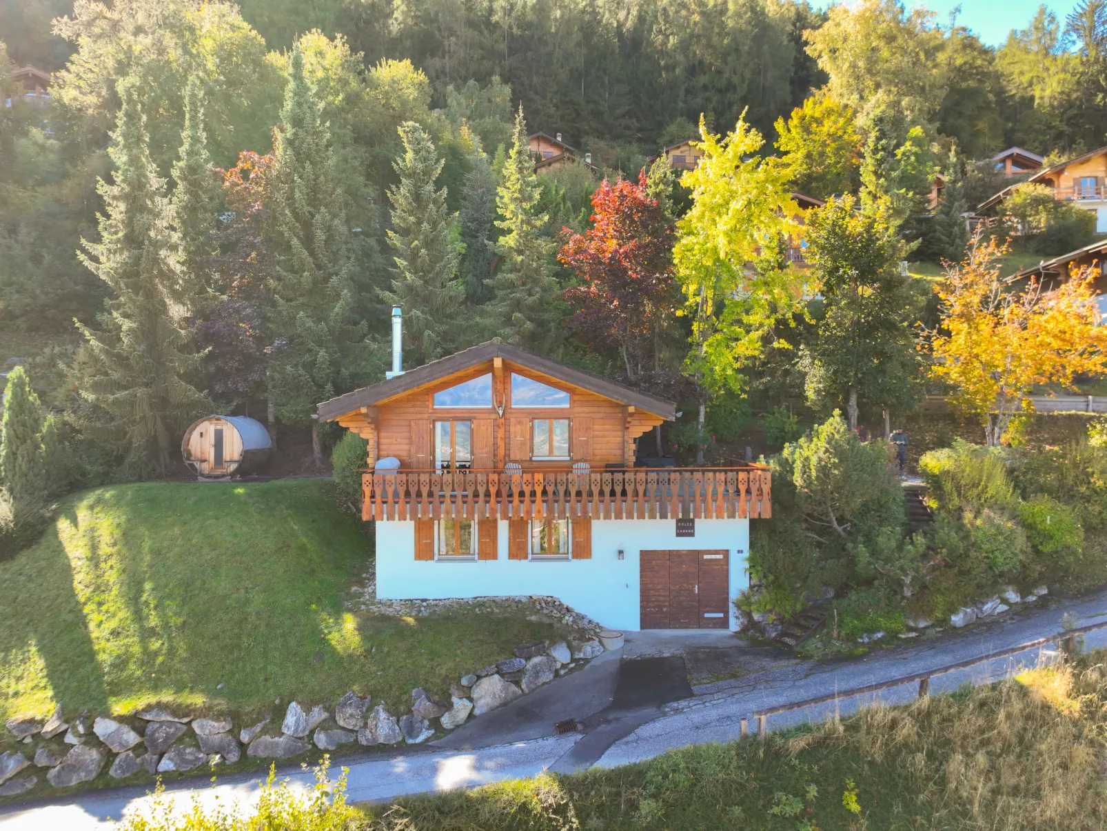 Dolce Cabane-Outside