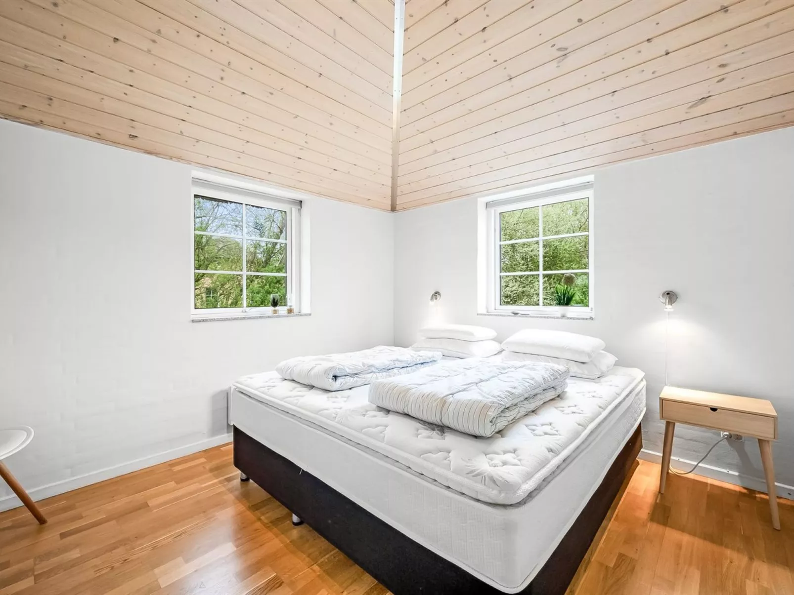 "Benthe" -  from the sea