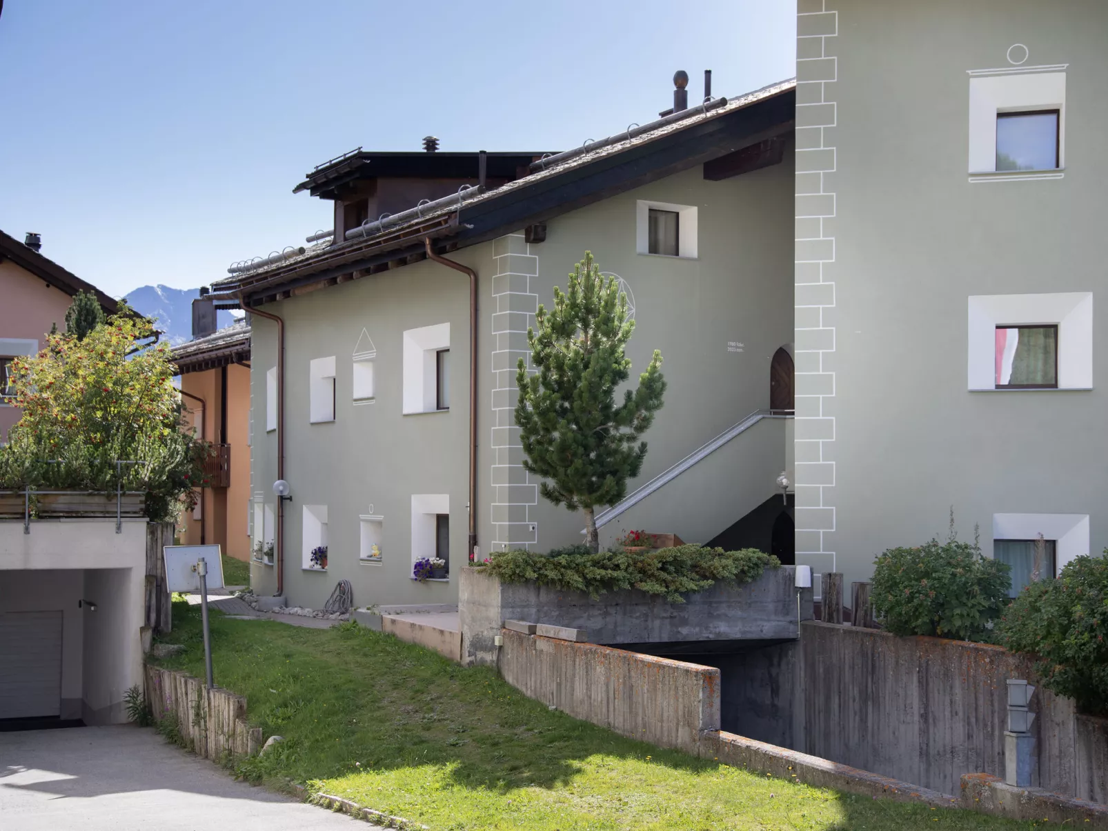 Chesa Zupeda C2-Draußen