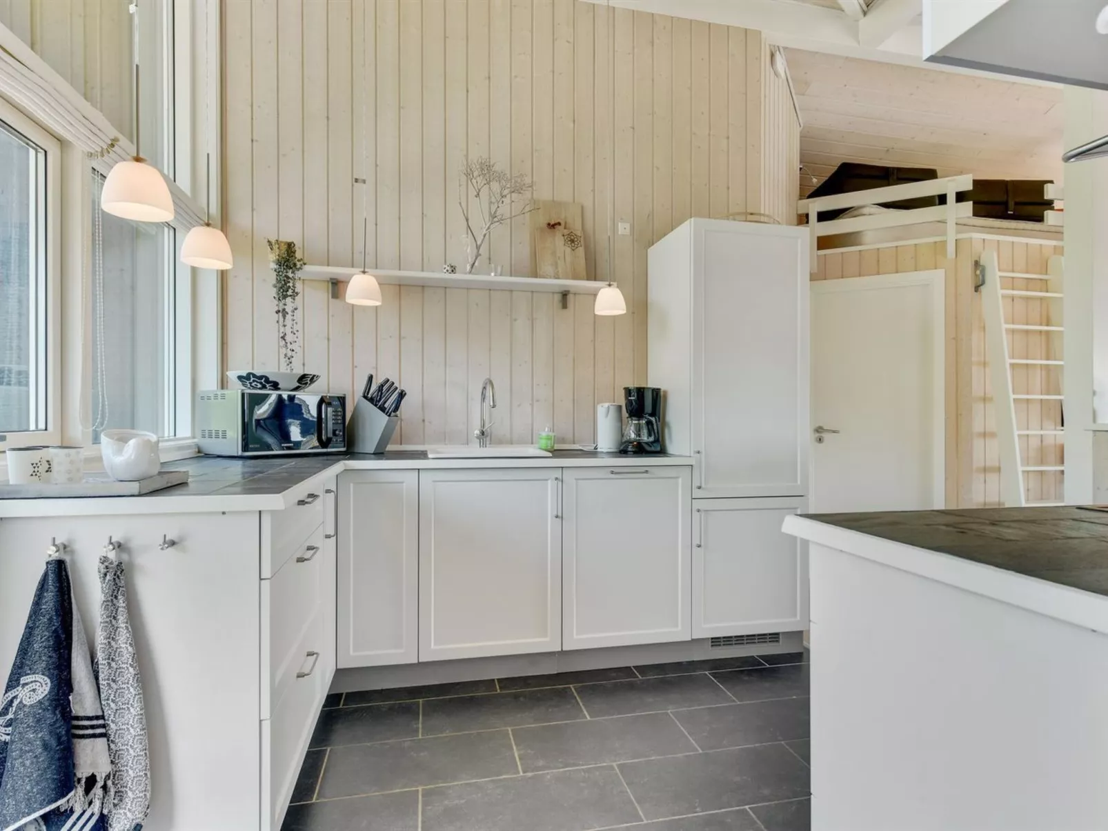 "Fridtjof" - 100m from the sea