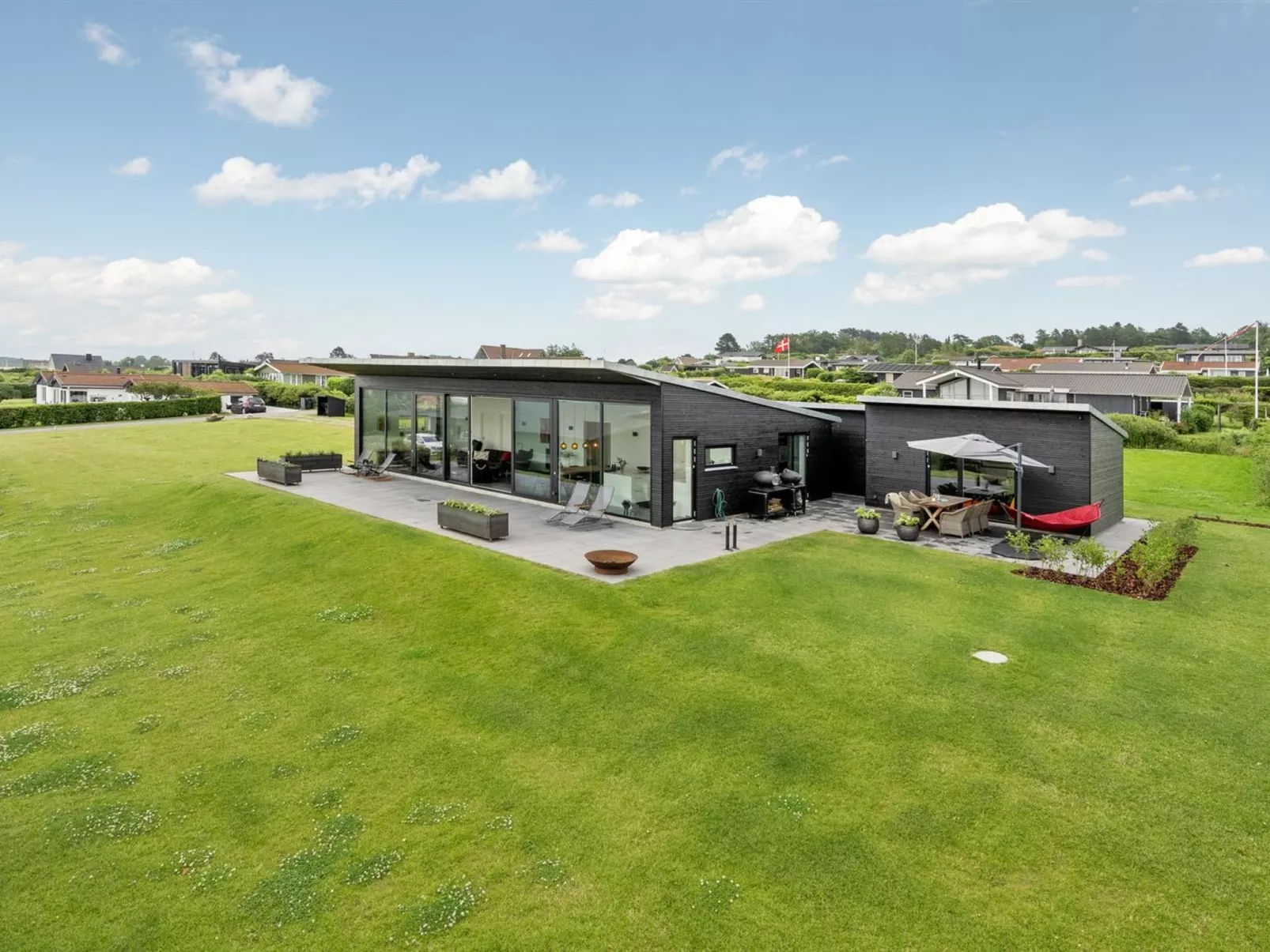 "Alyna" - 200m from the sea