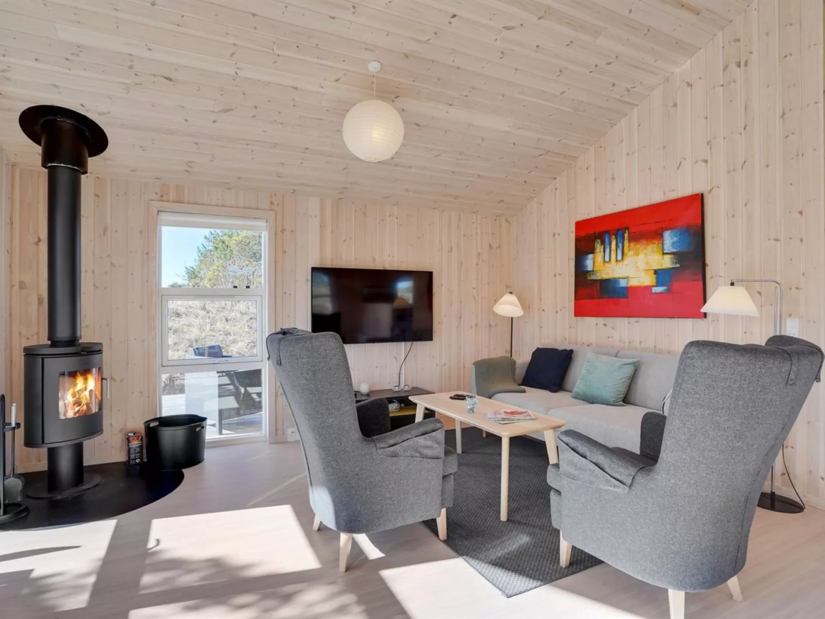 "Gyrial" - 950m from the sea