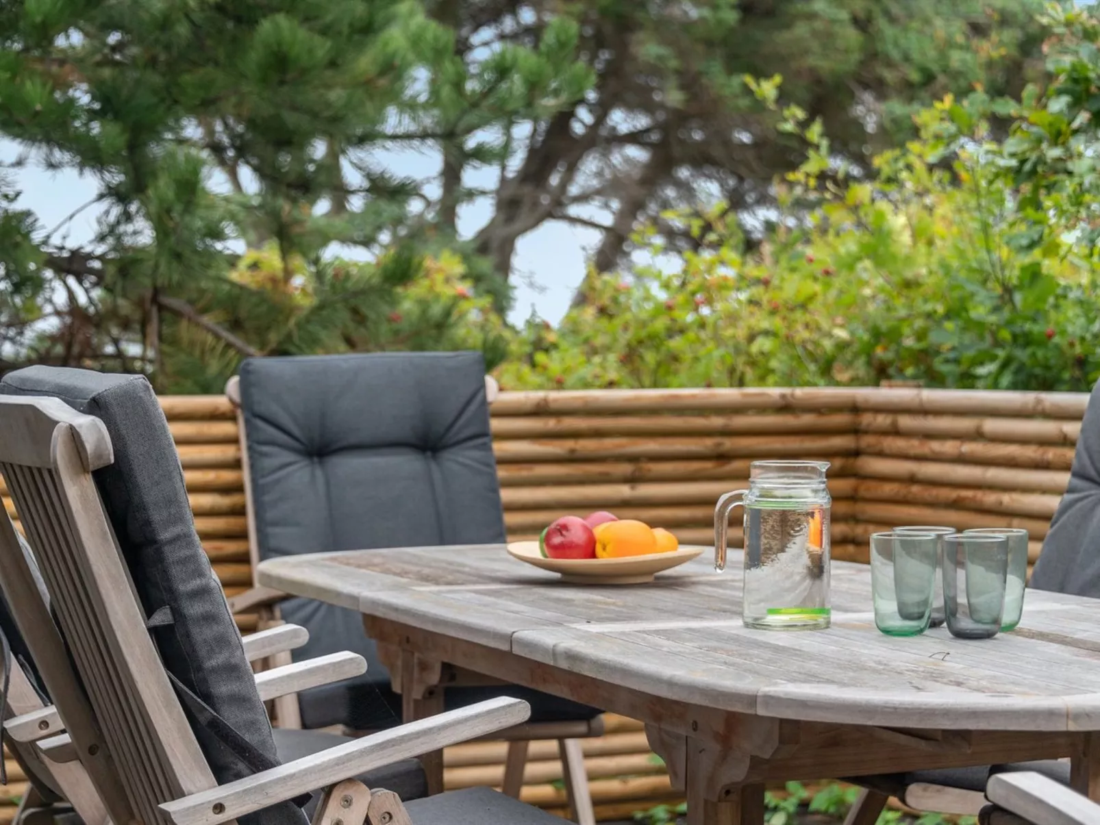 "Pascal" - 25m from the sea