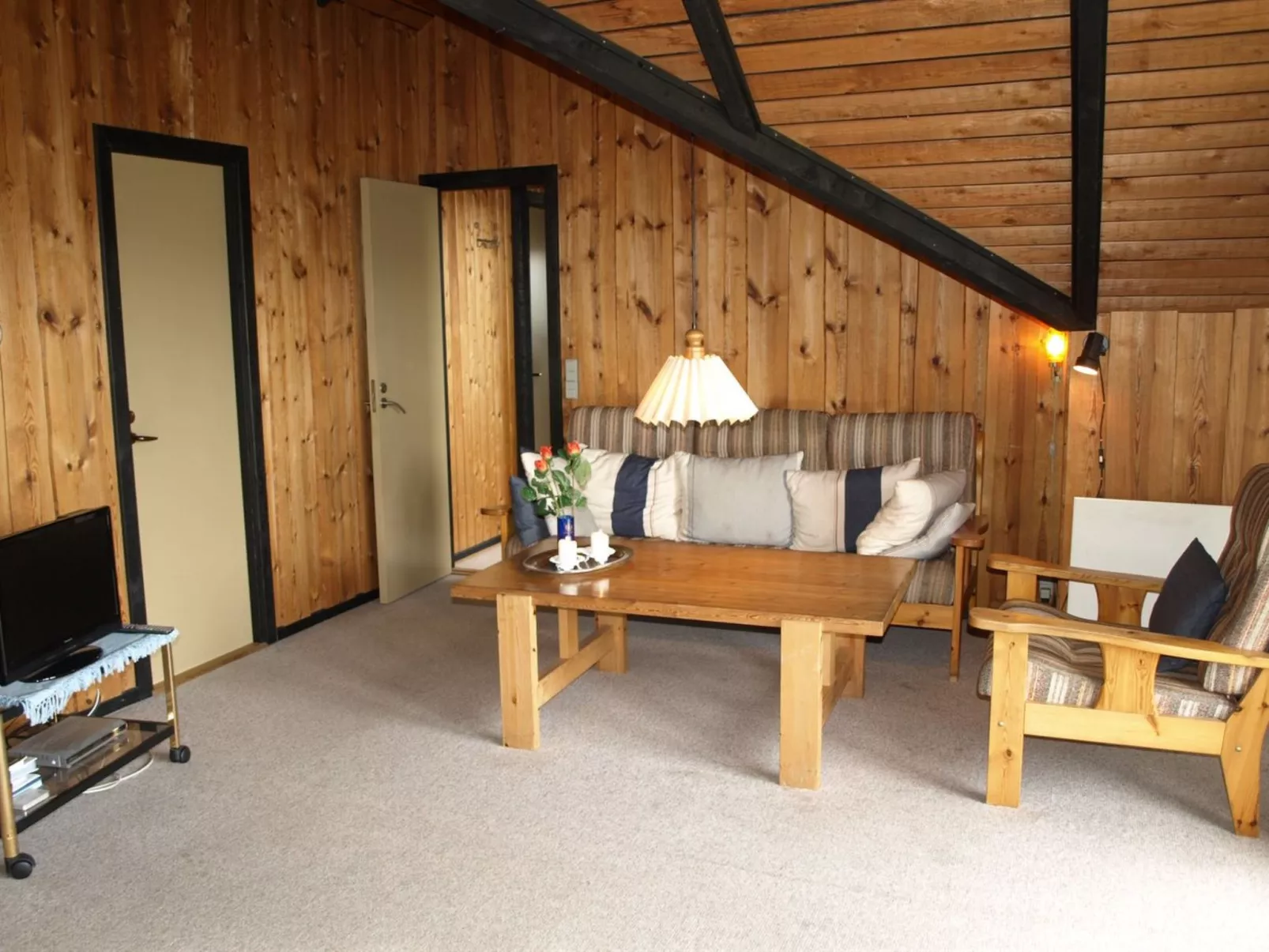 "Elsine" - 800m from the sea