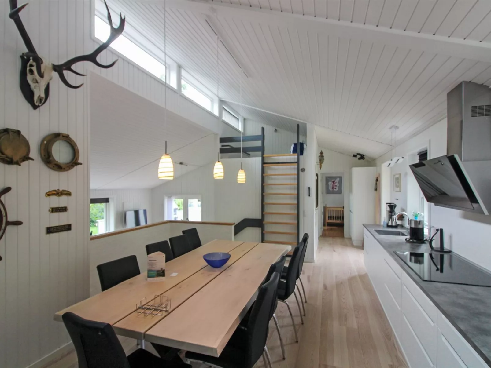 "Antigona" - 250m from the sea