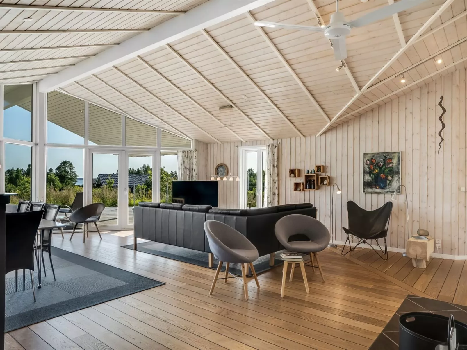 "Eljas" - 200m to the fjord