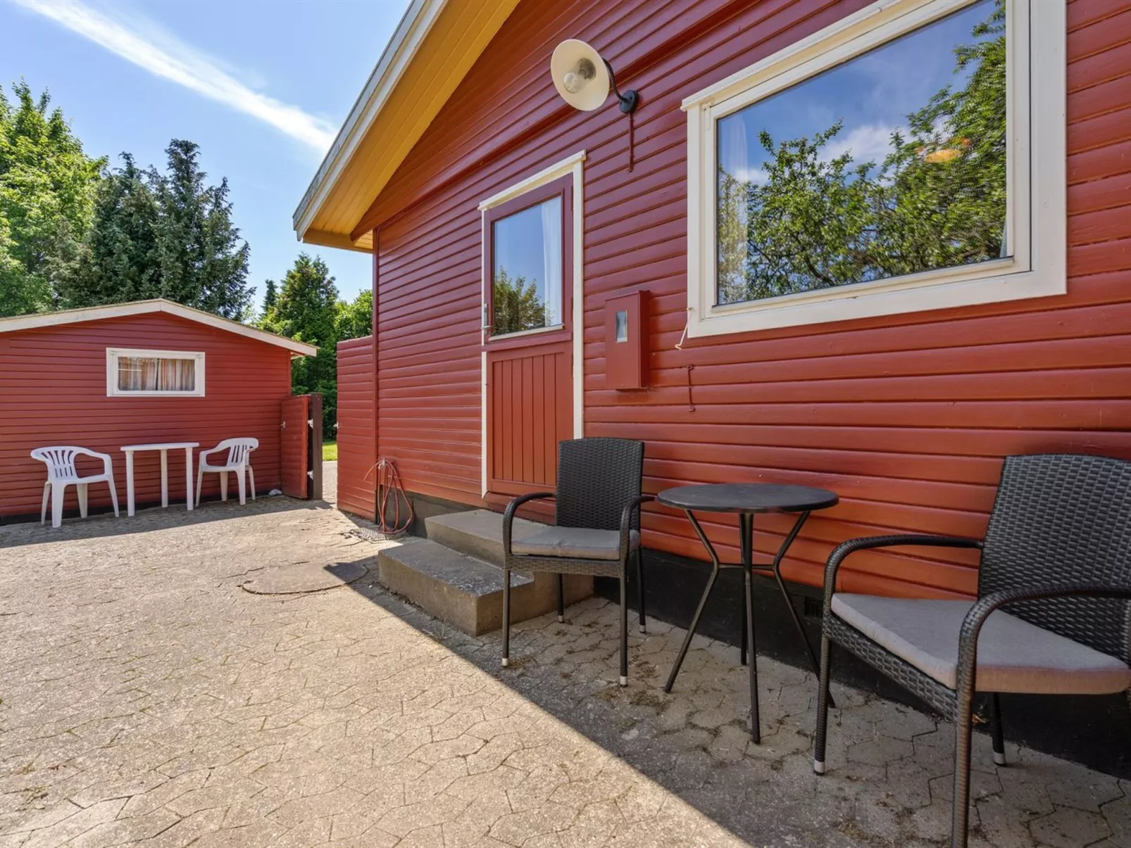 "Hege" - 450m from the sea